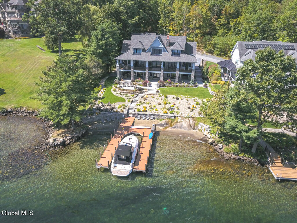 3236 Lake Shore Drive