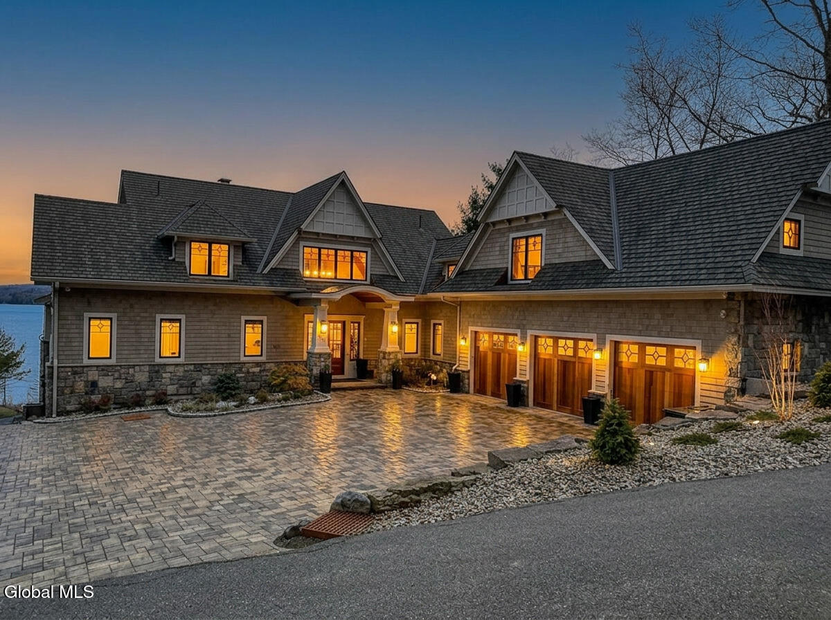 3236 Lake Shore Drive