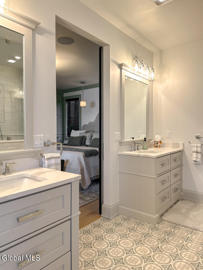 3236 Lake Shore Drive