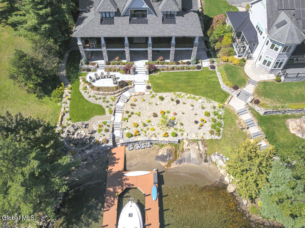3236 Lake Shore Drive