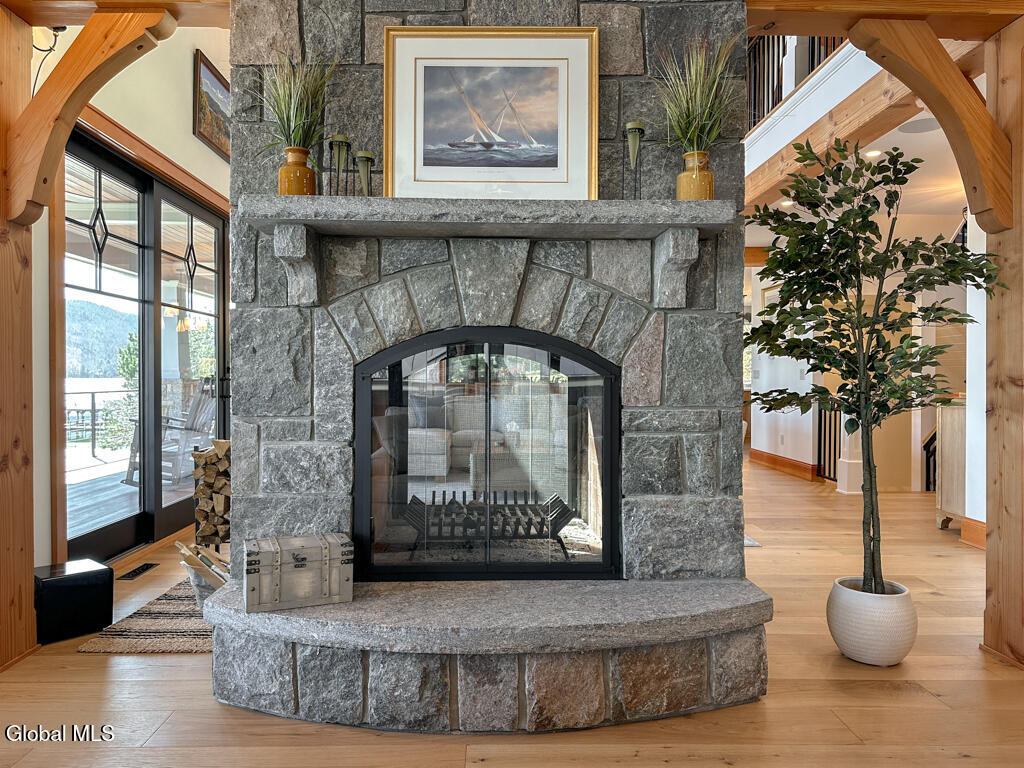 3236 Lake Shore Drive