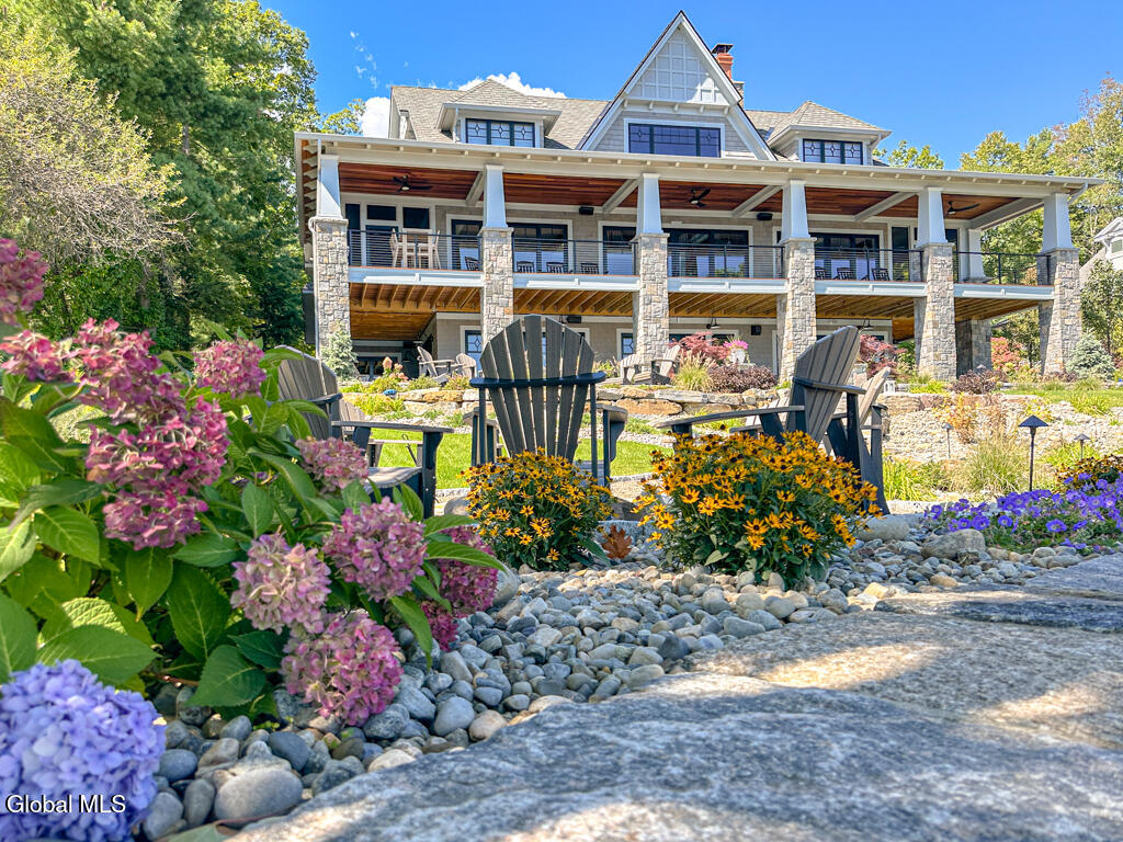3236 Lake Shore Drive