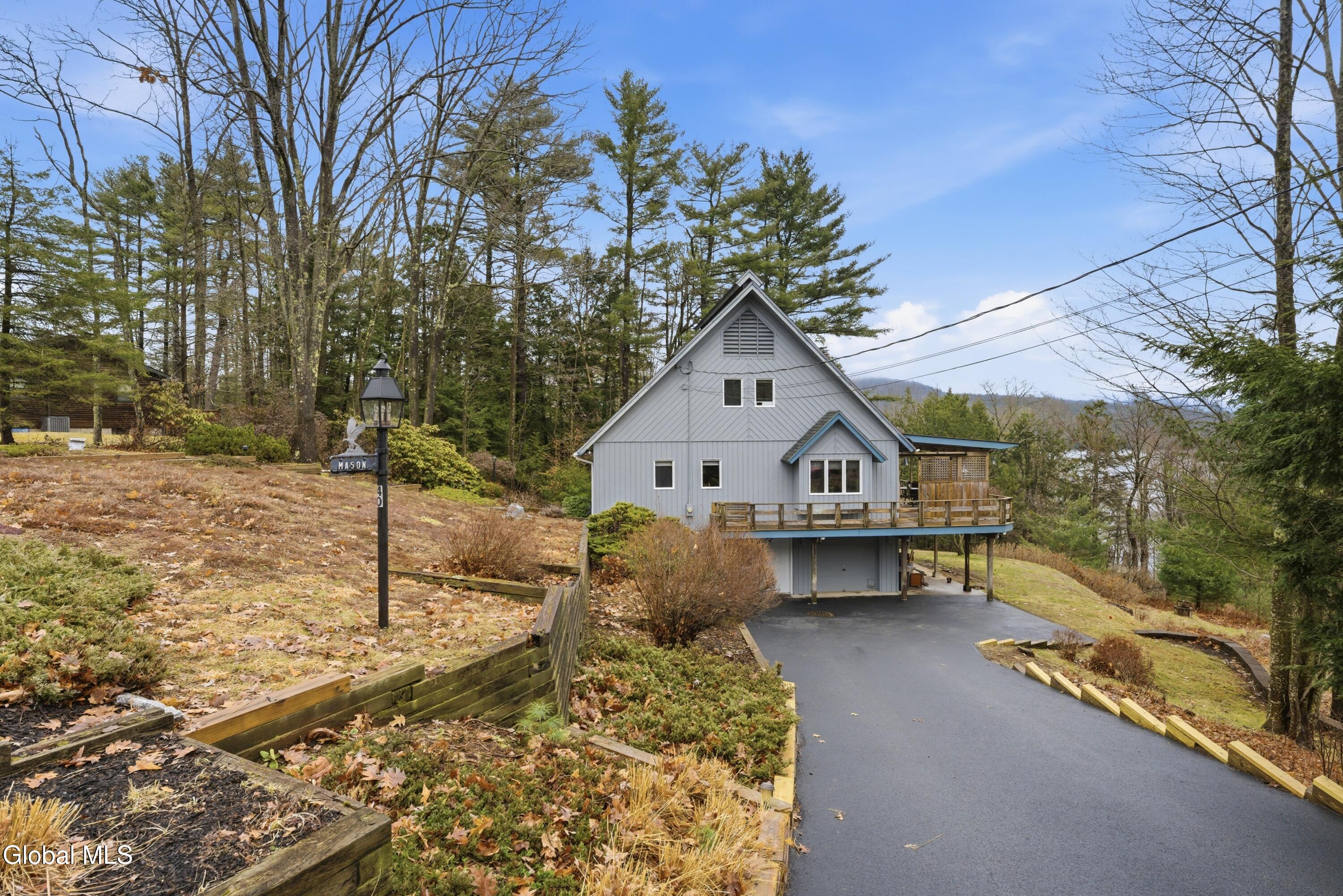 40 Ridgewood Court