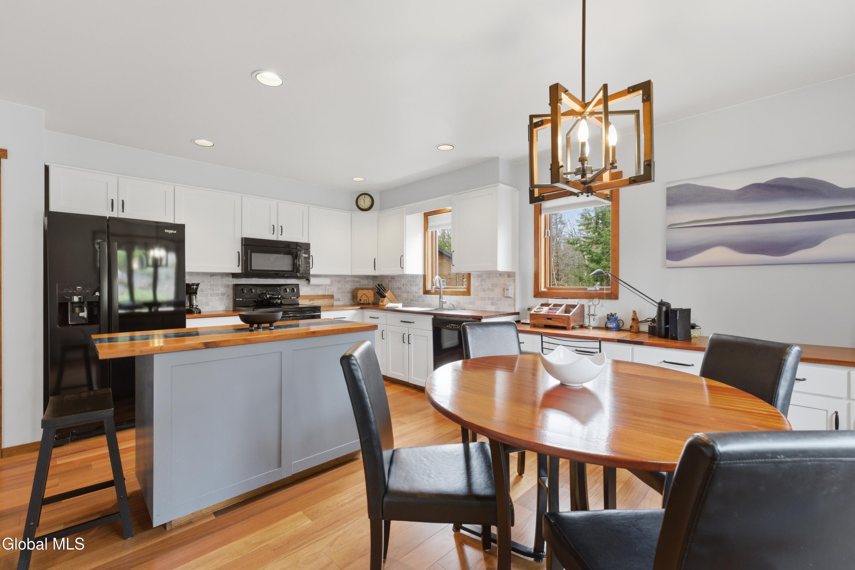 40 Ridgewood Court