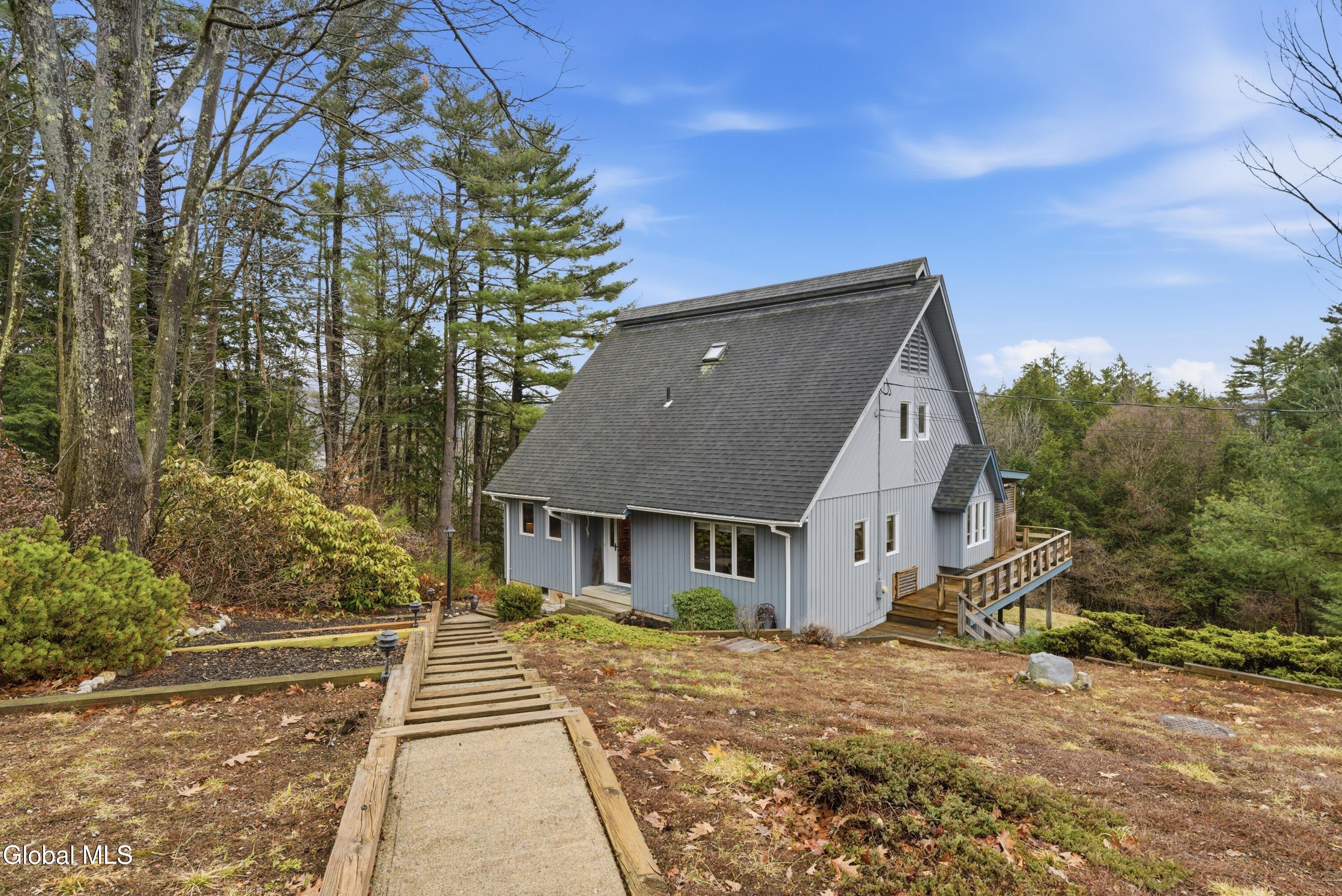 40 Ridgewood Court
