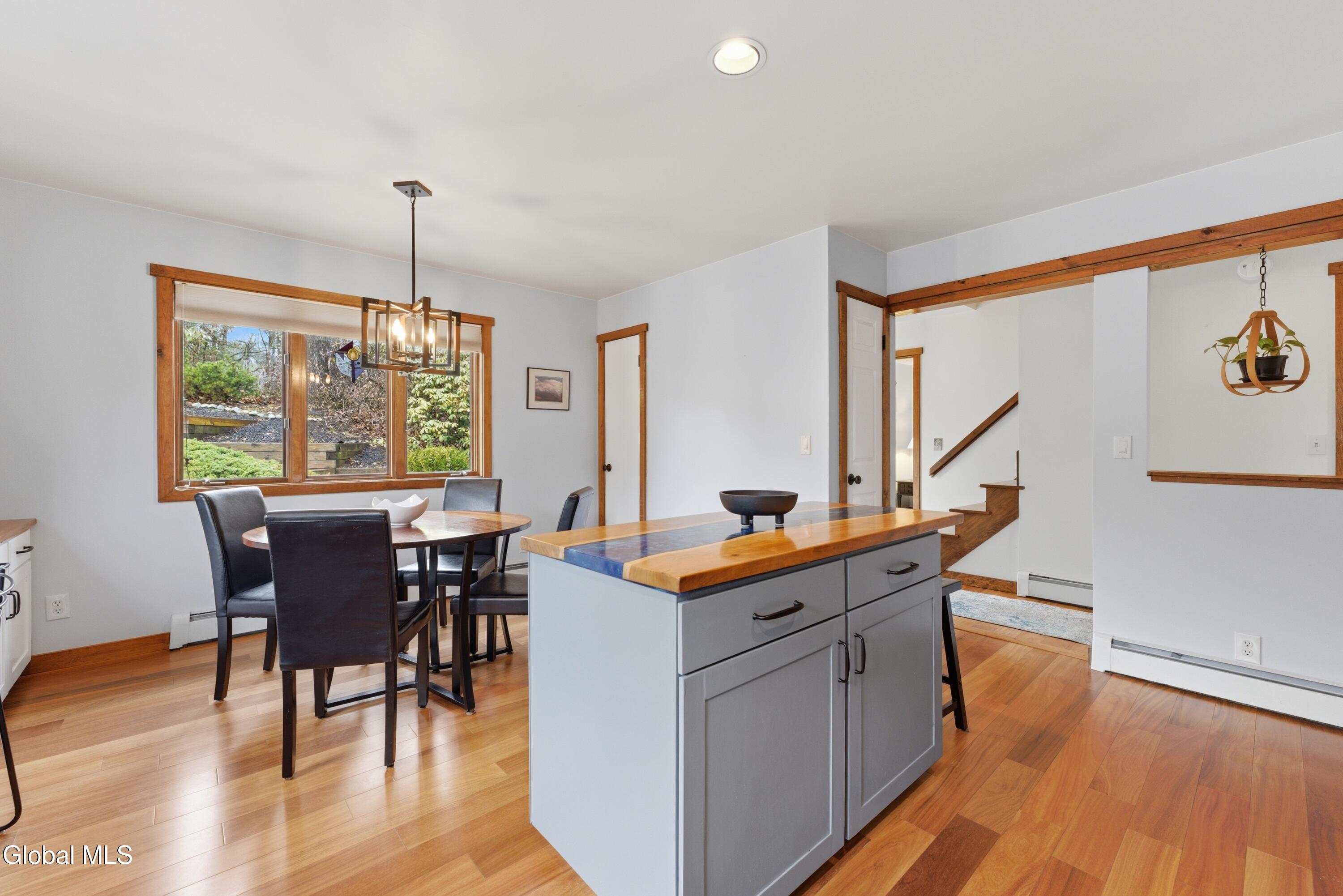 40 Ridgewood Court