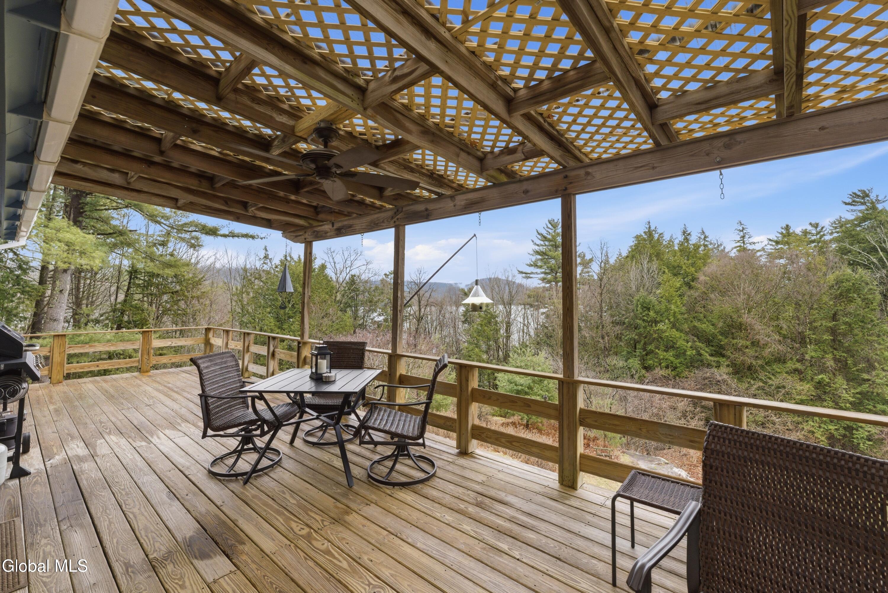40 Ridgewood Court