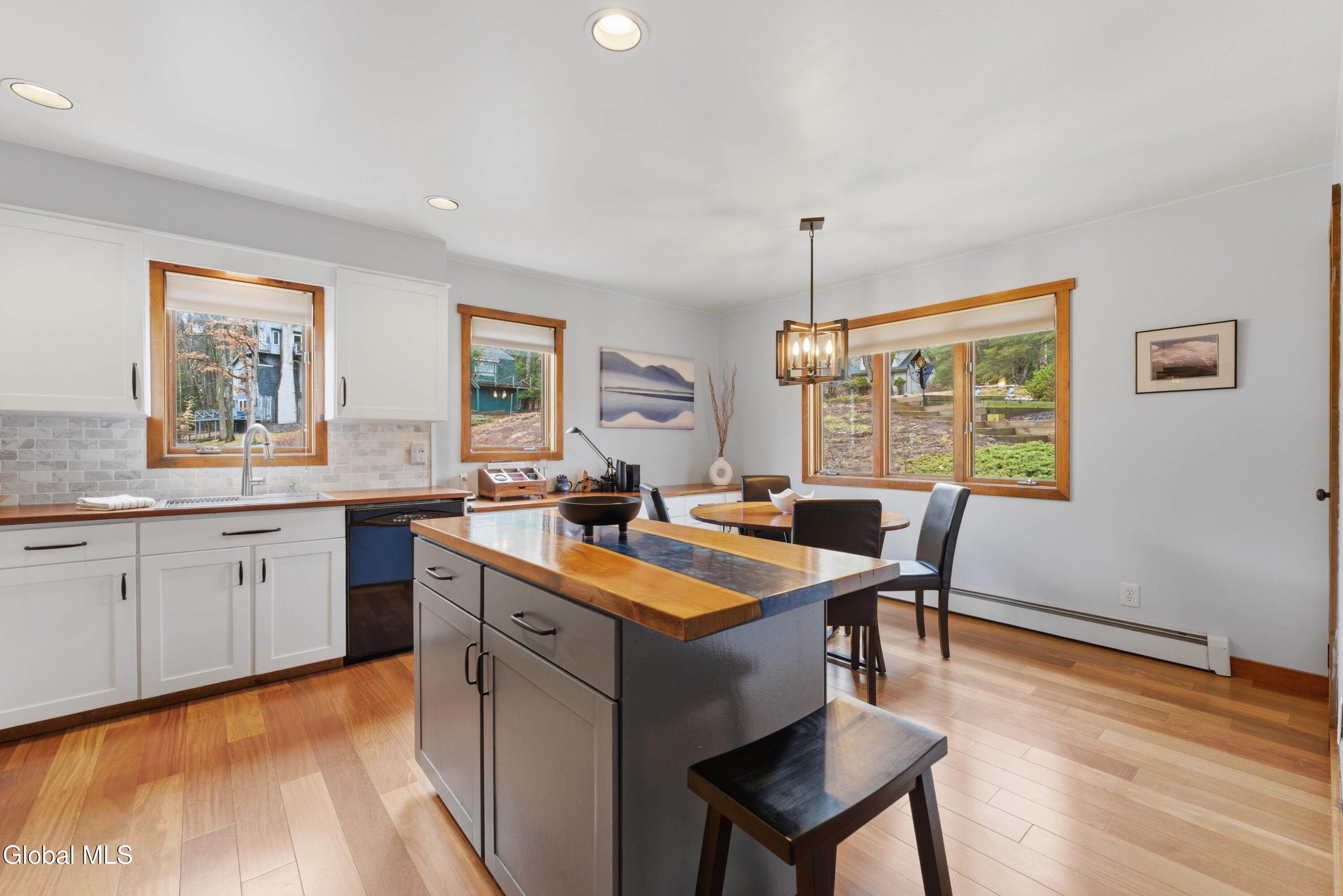 40 Ridgewood Court