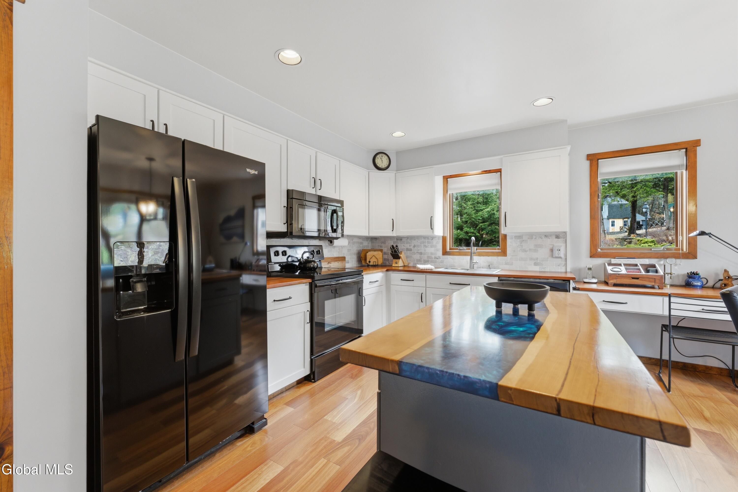 40 Ridgewood Court
