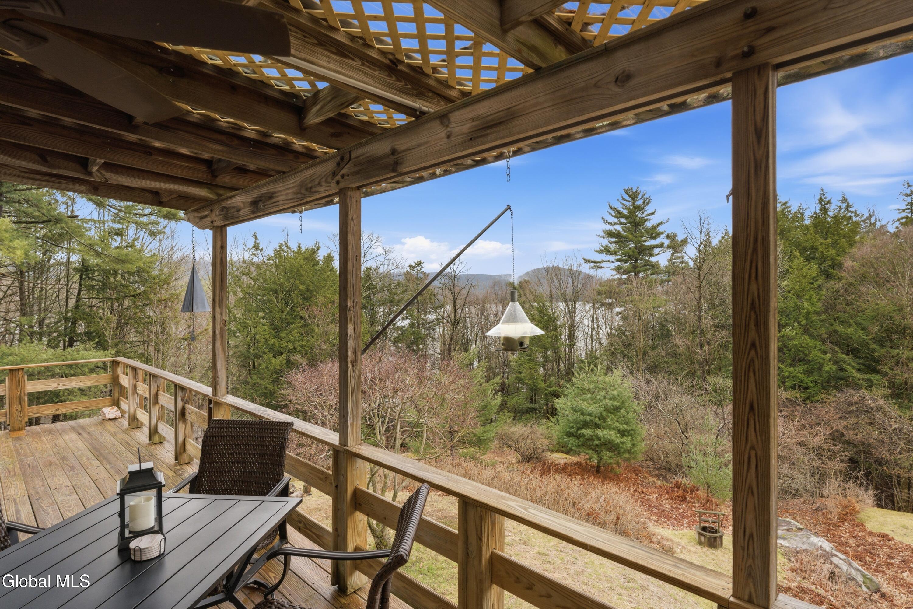 40 Ridgewood Court