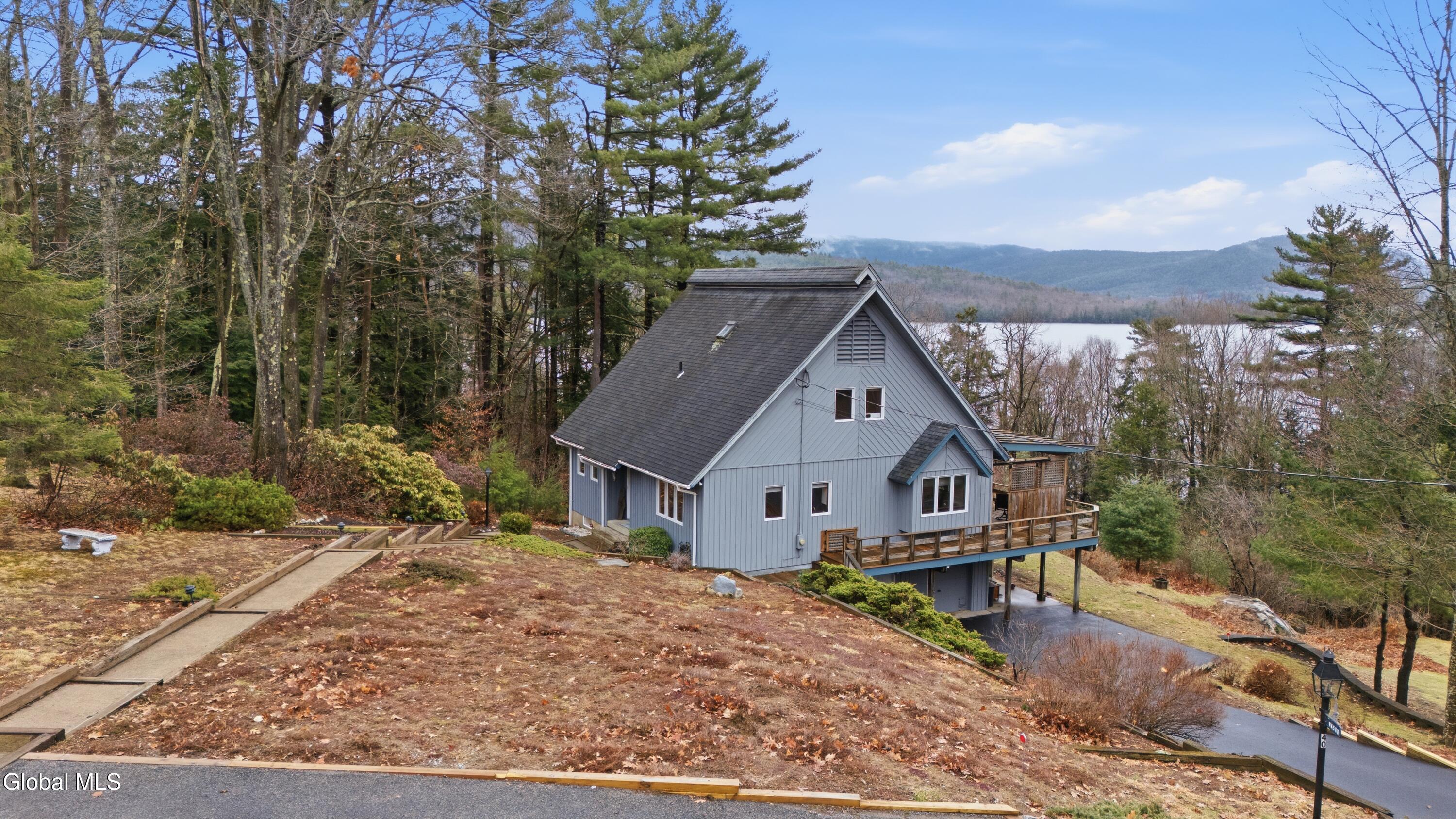 40 Ridgewood Court