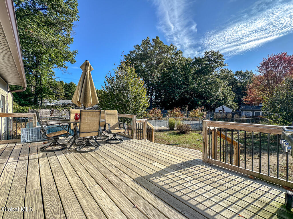 3 Fox Farm Road