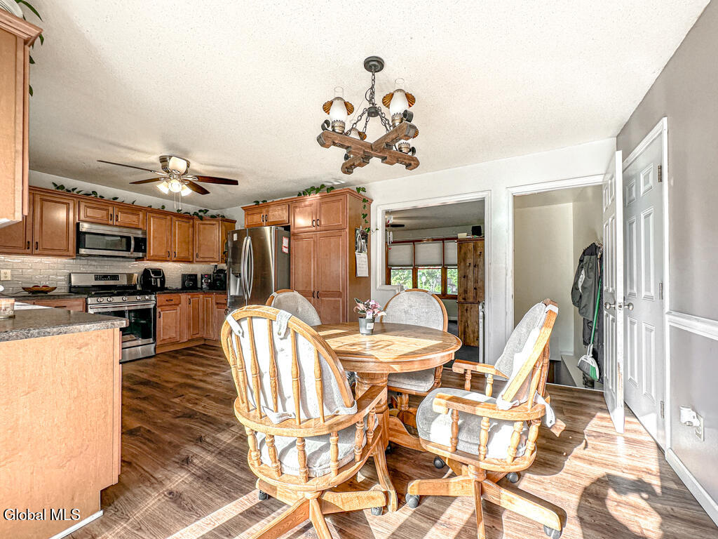 3 Fox Farm Road