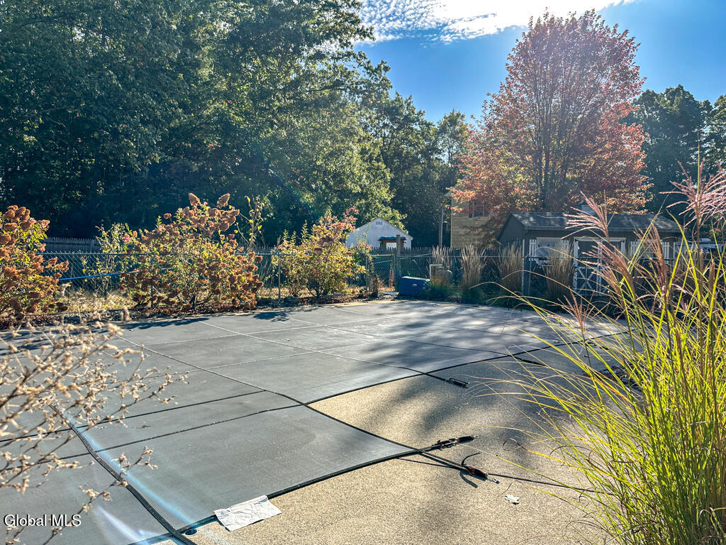 3 Fox Farm Road