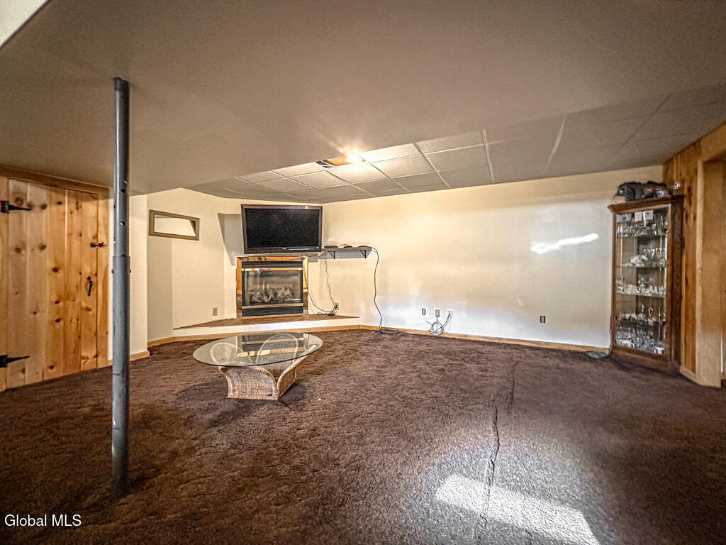 3 Fox Farm Road