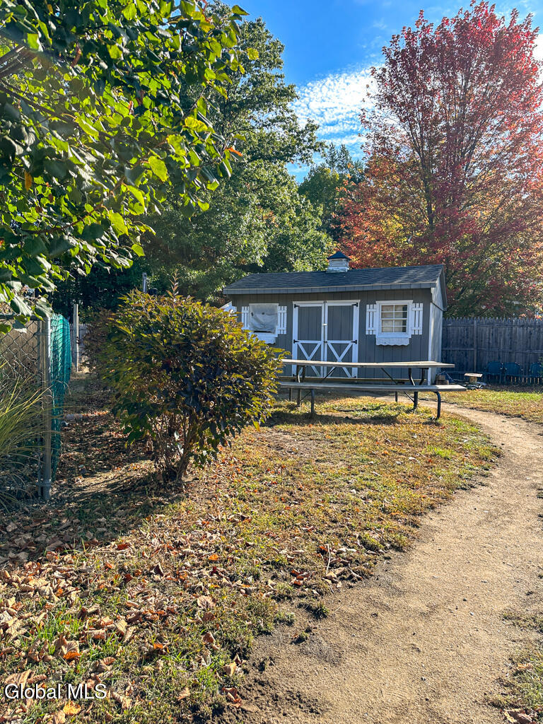 3 Fox Farm Road