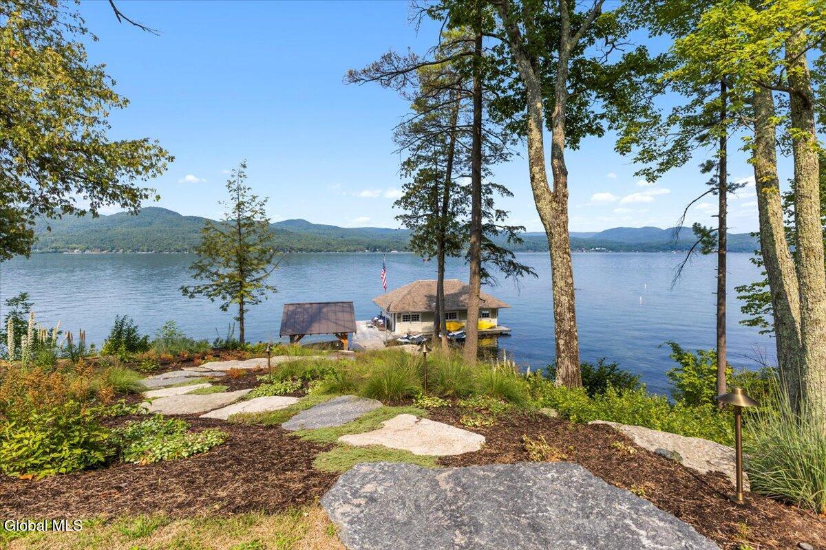 699 Gull Bay Road