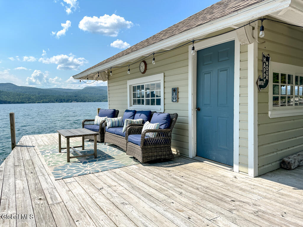 699 Gull Bay Road