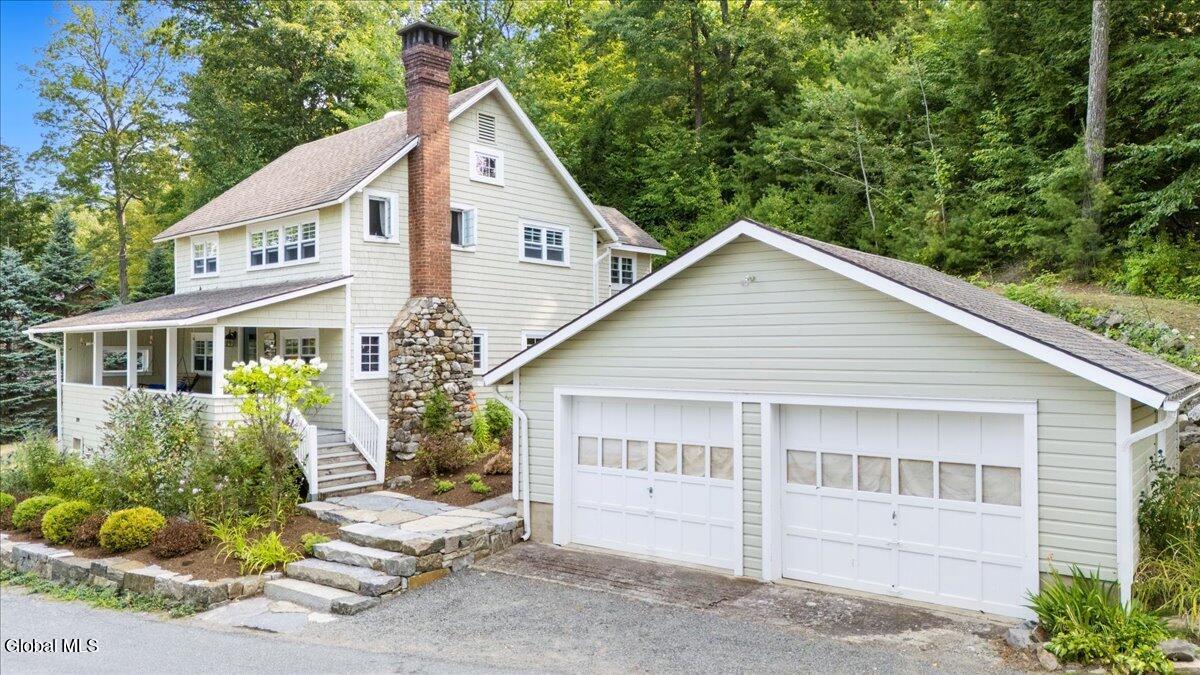699 Gull Bay Road