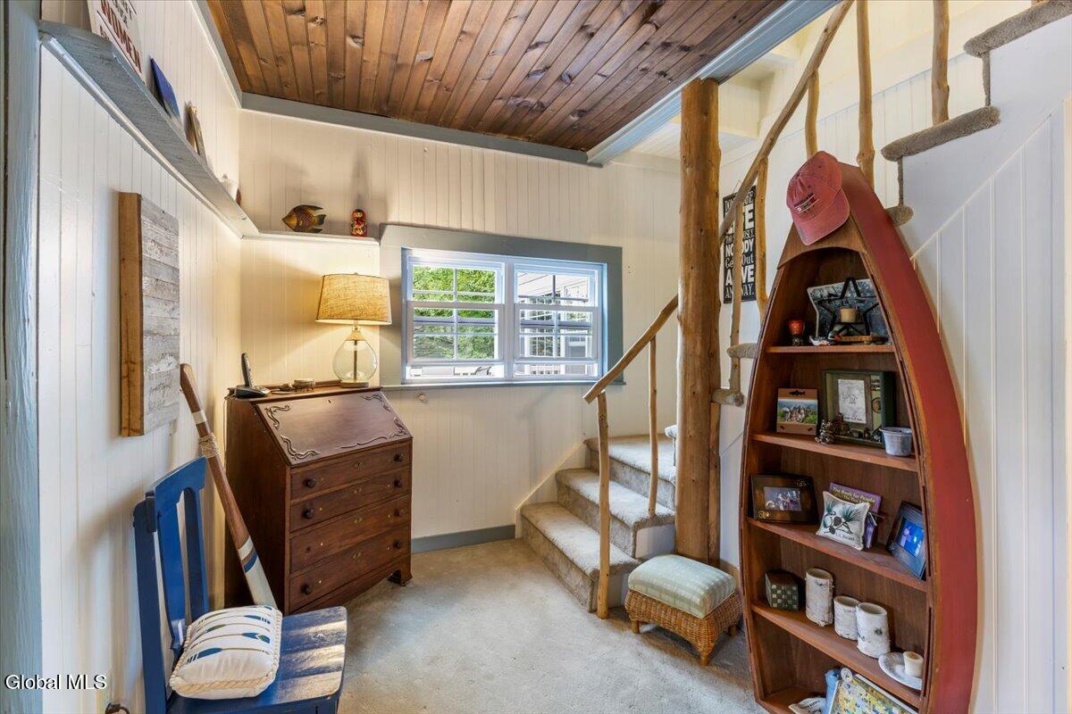 699 Gull Bay Road