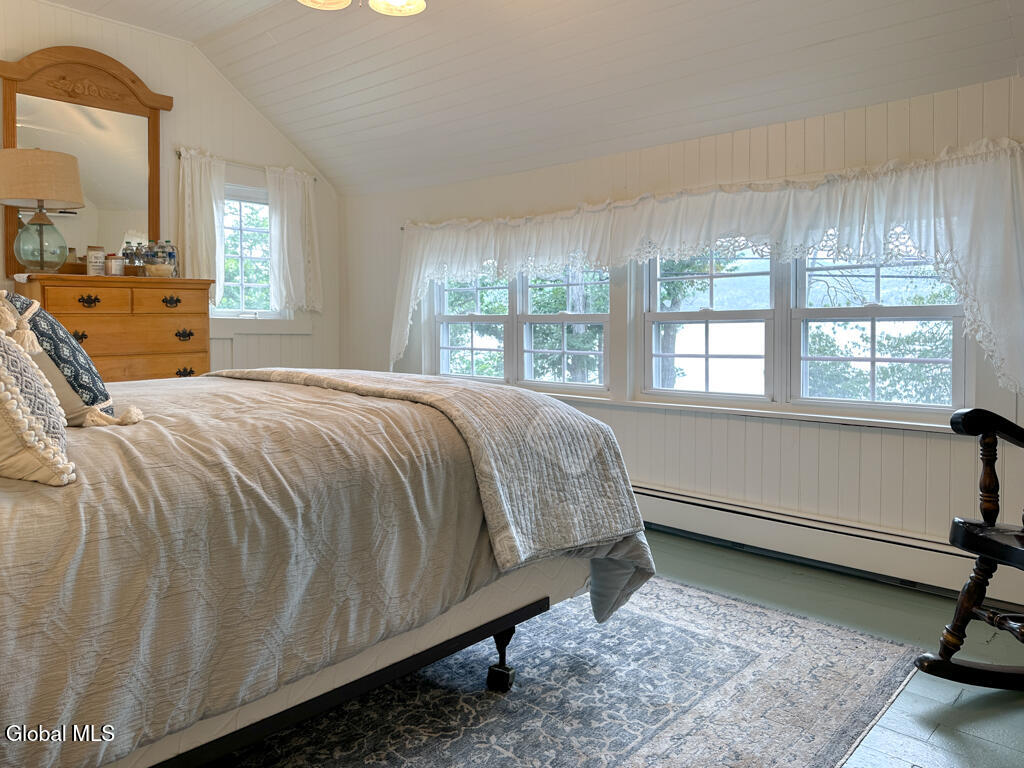 699 Gull Bay Road