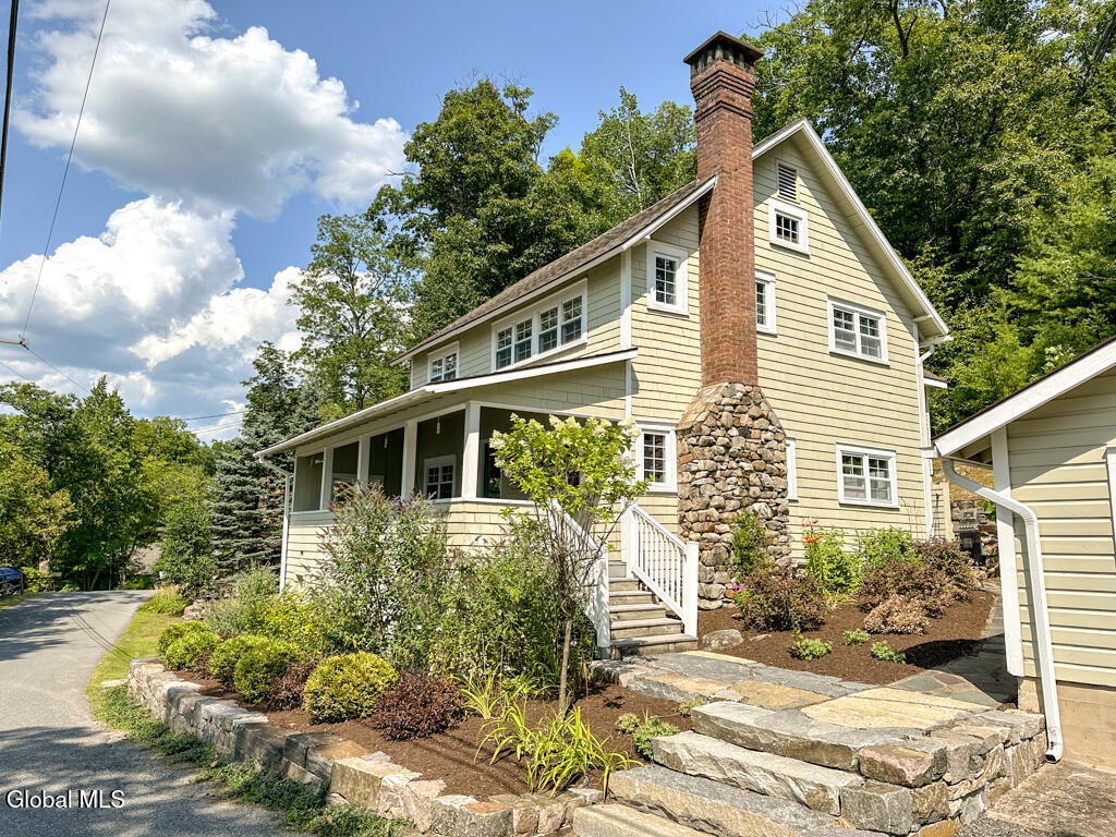 699 Gull Bay Road