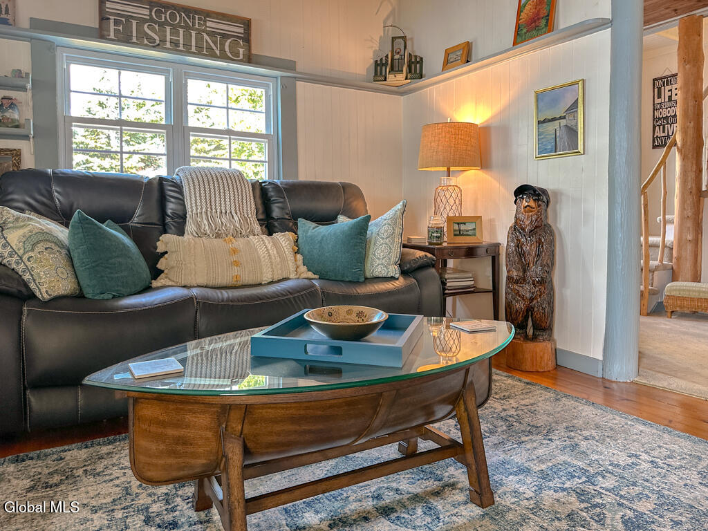 699 Gull Bay Road