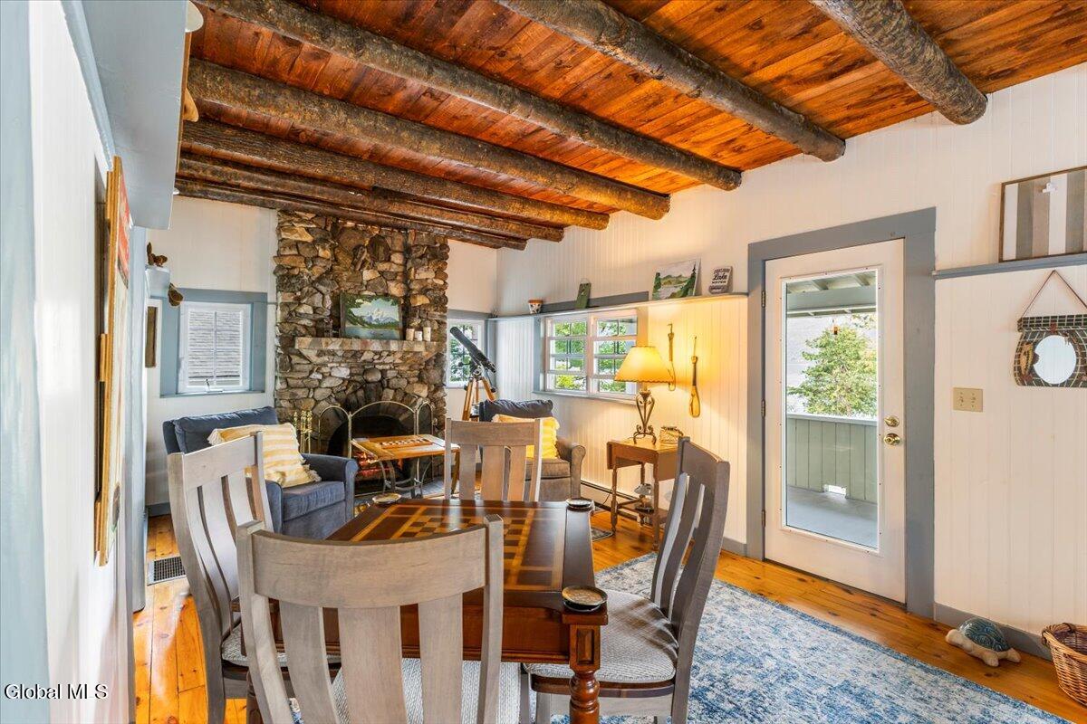 699 Gull Bay Road
