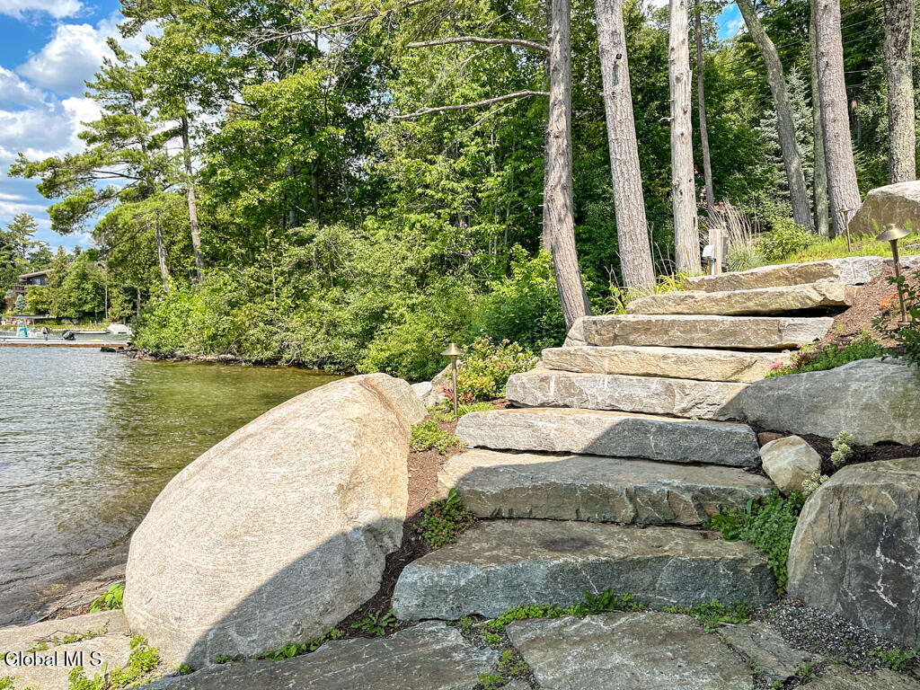 699 Gull Bay Road