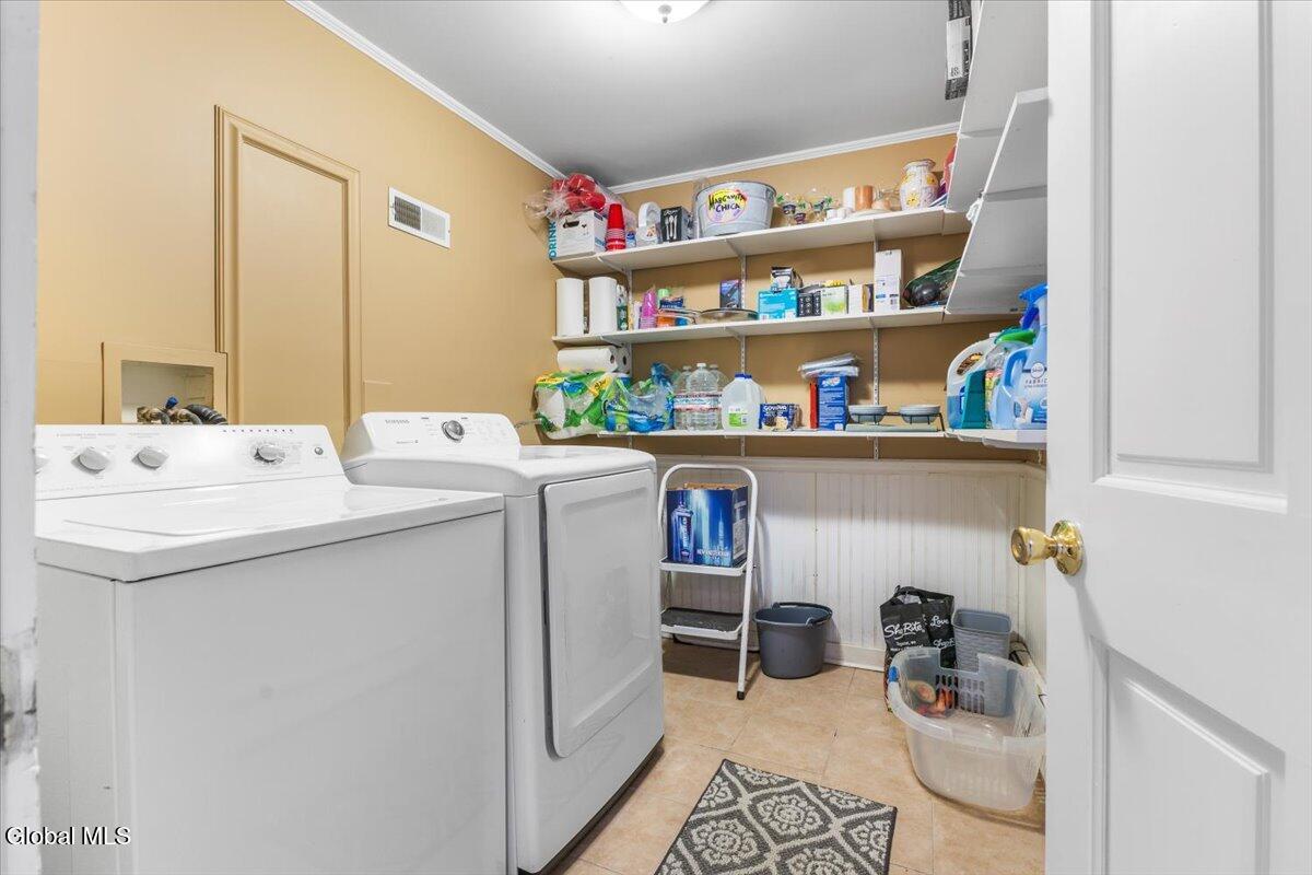 699 Gull Bay Road