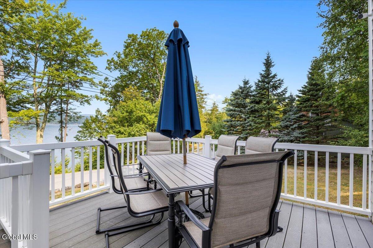 699 Gull Bay Road