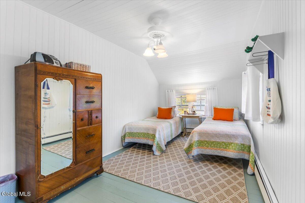 699 Gull Bay Road