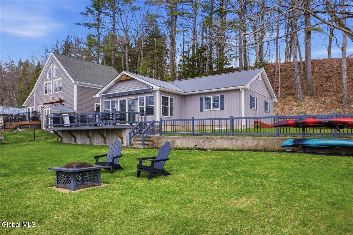 13 Terrace Dr Ext