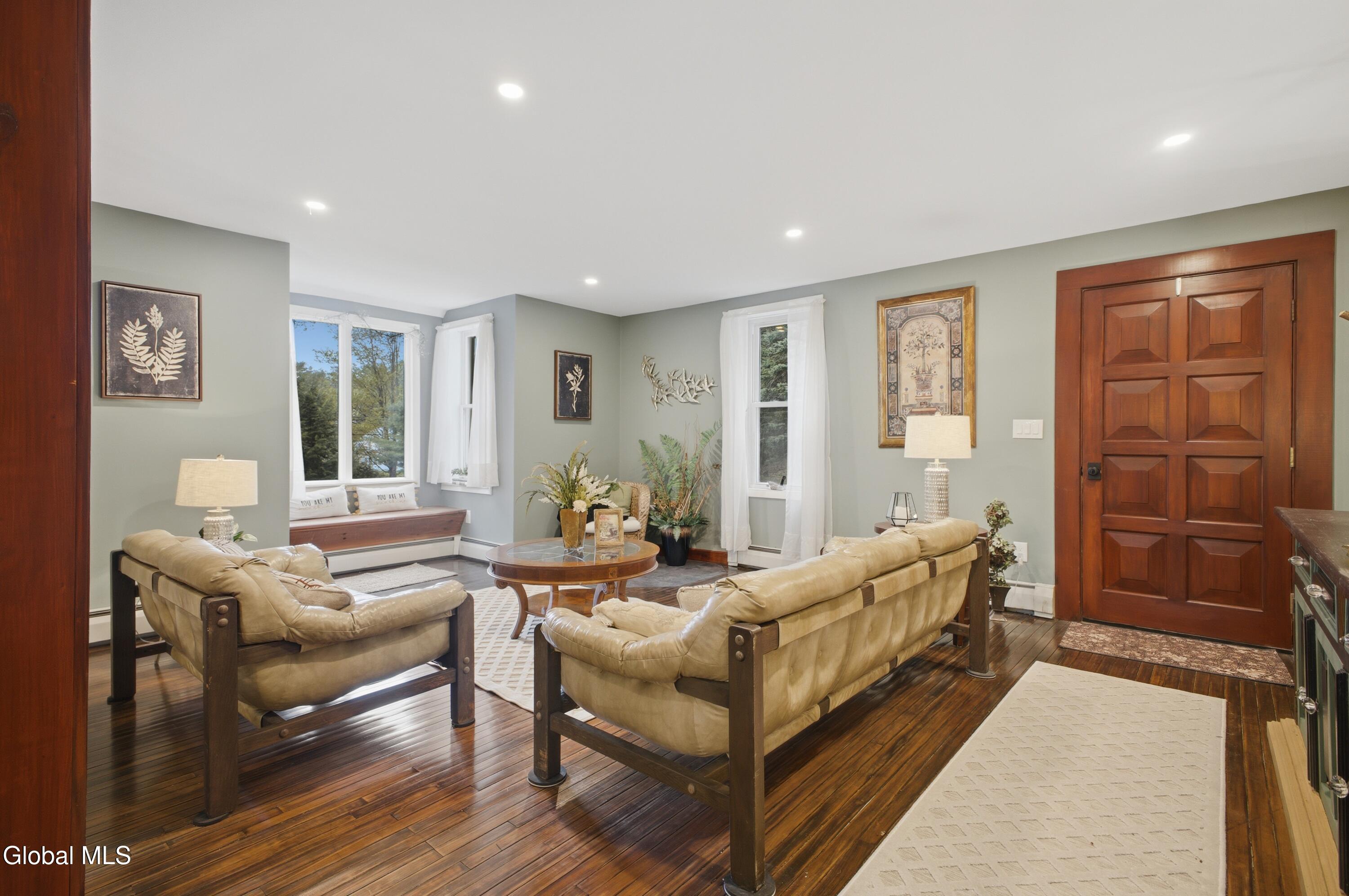 10 Landon Hill Road