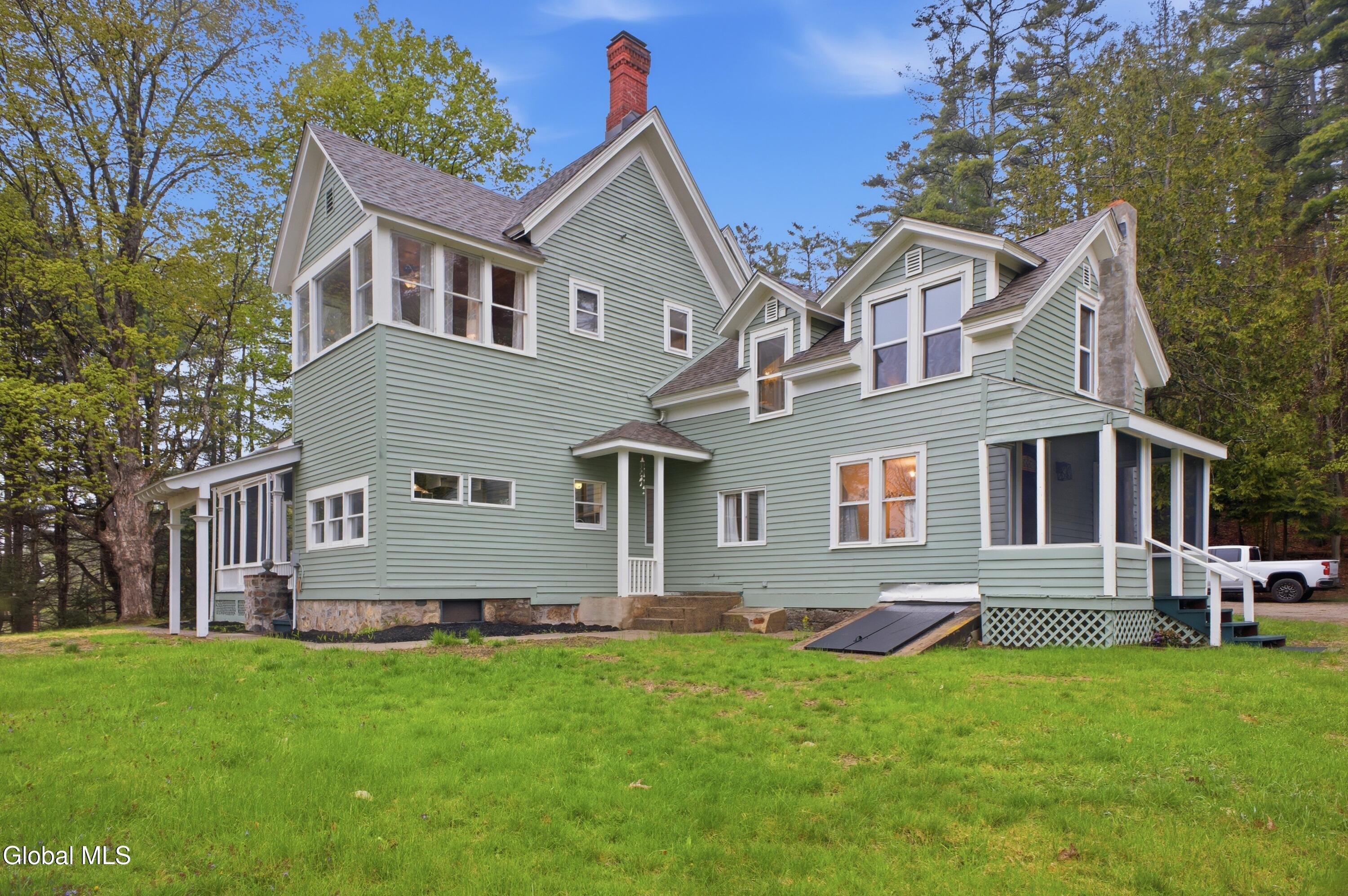 10 Landon Hill Road