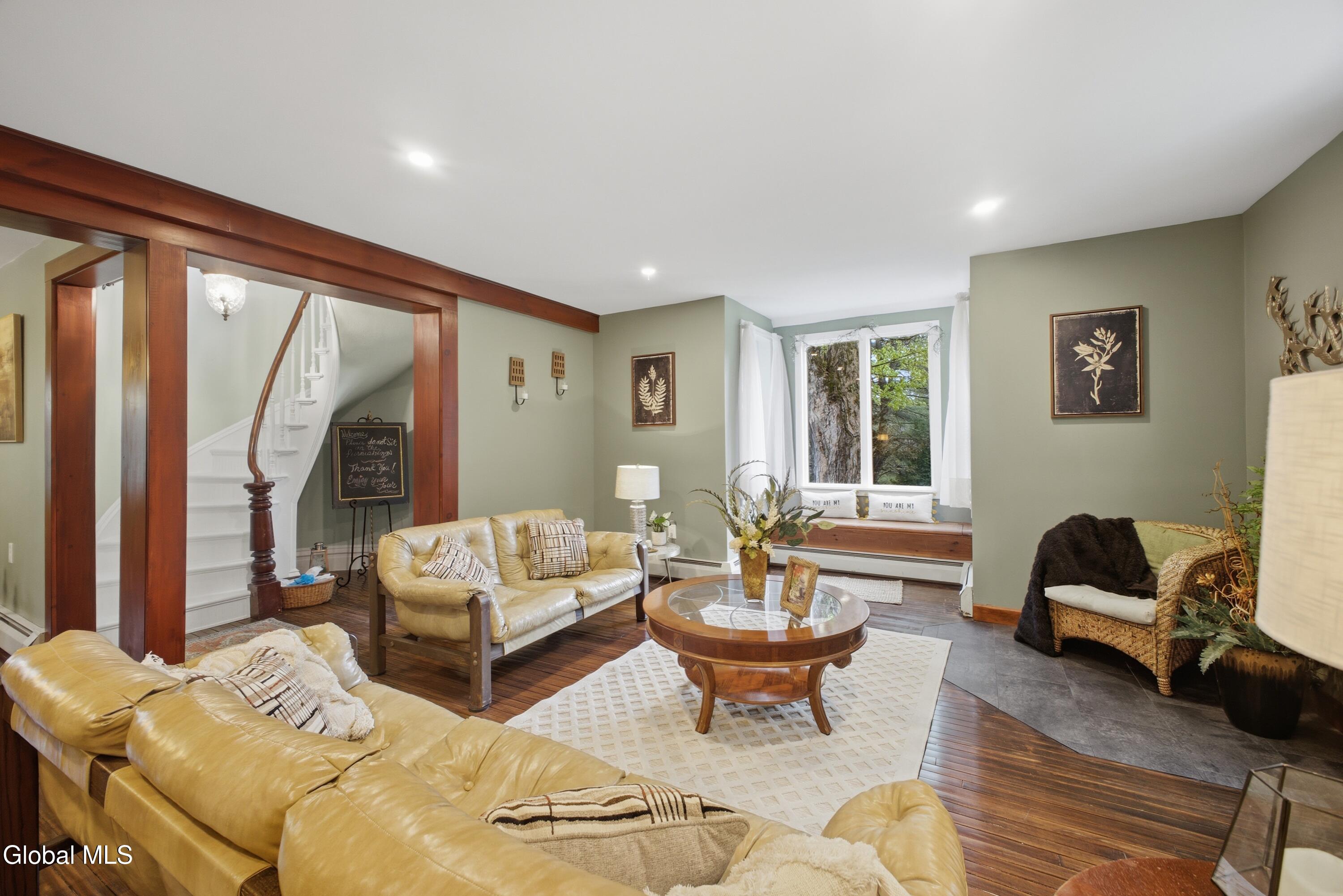 10 Landon Hill Road