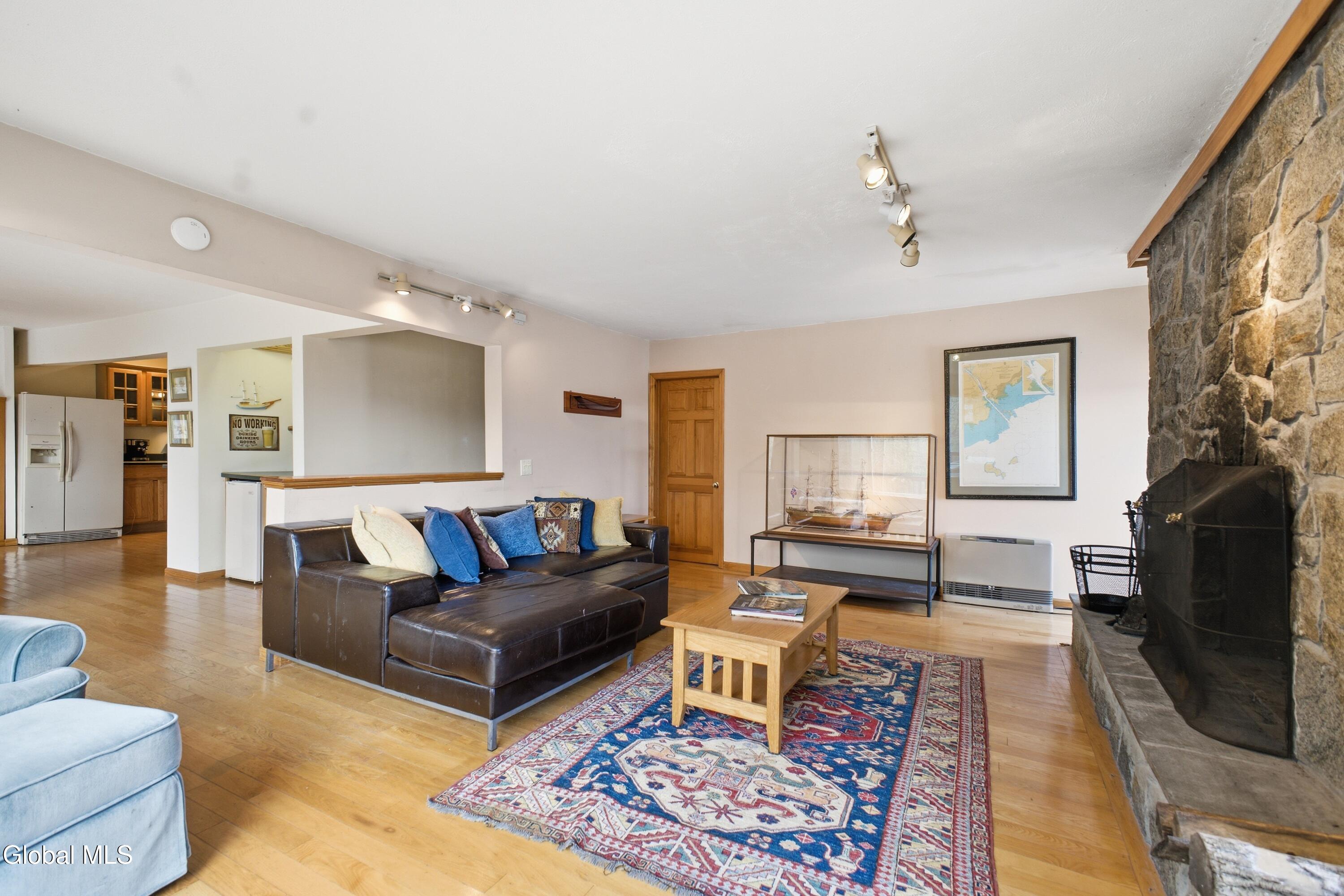 17 Dark Bay Lane