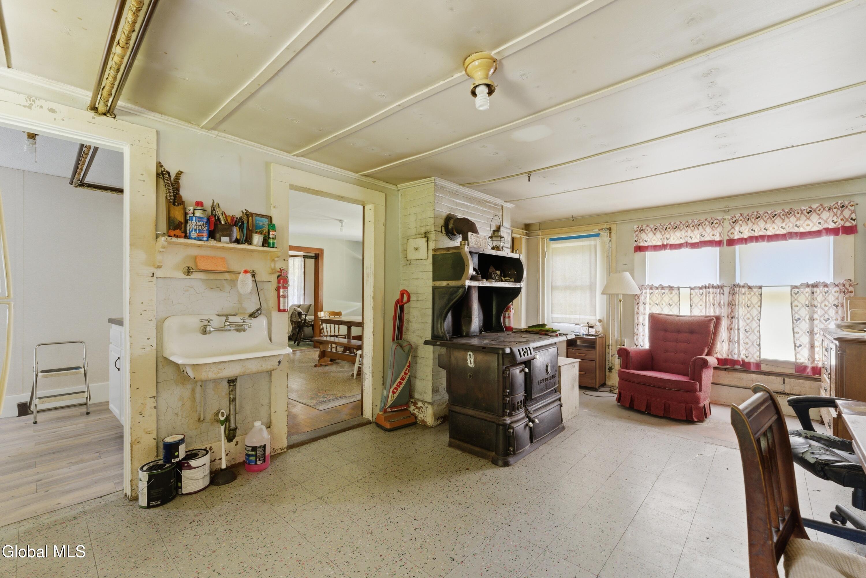 409 Potter Hill Road