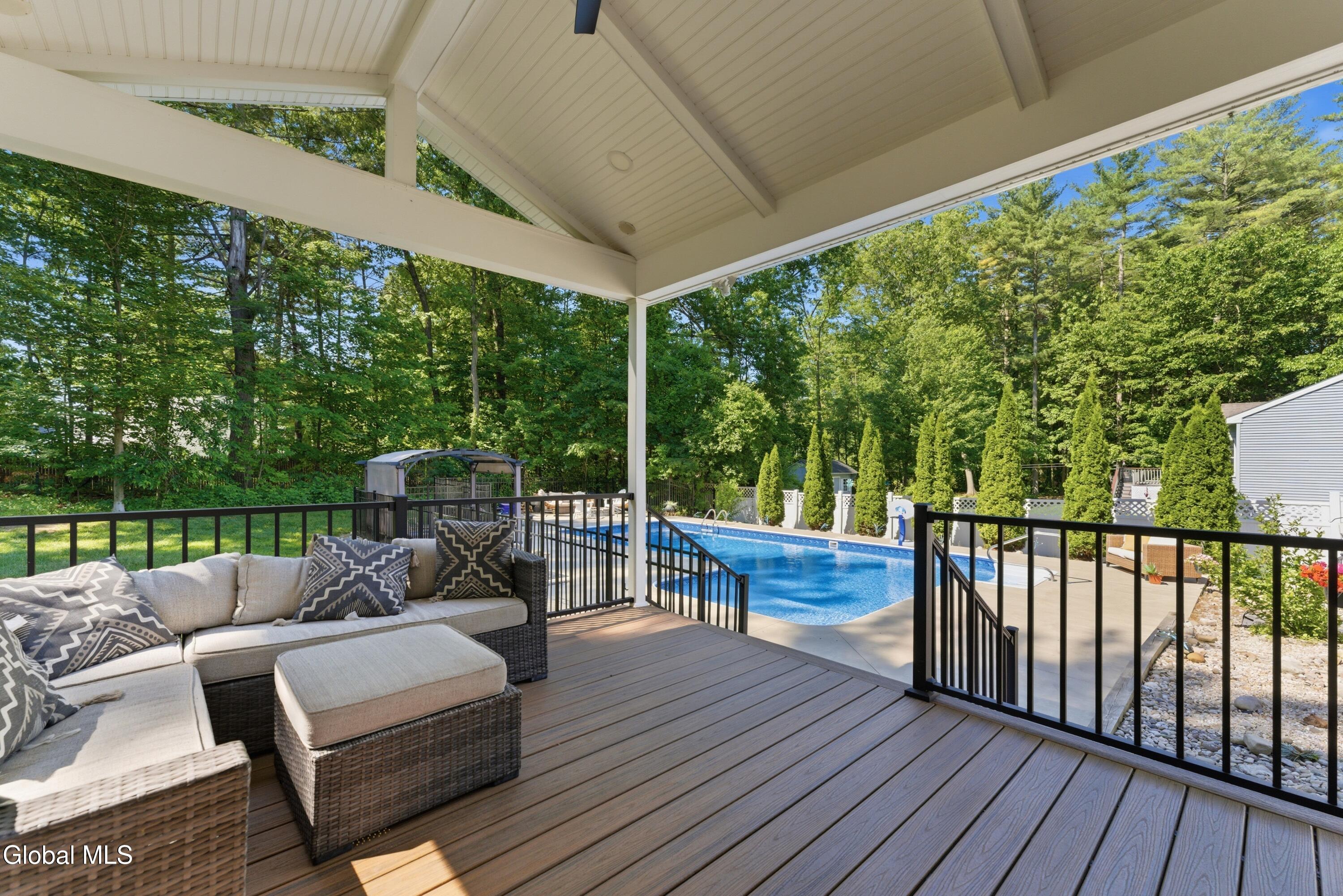3 Royal Pines Drive