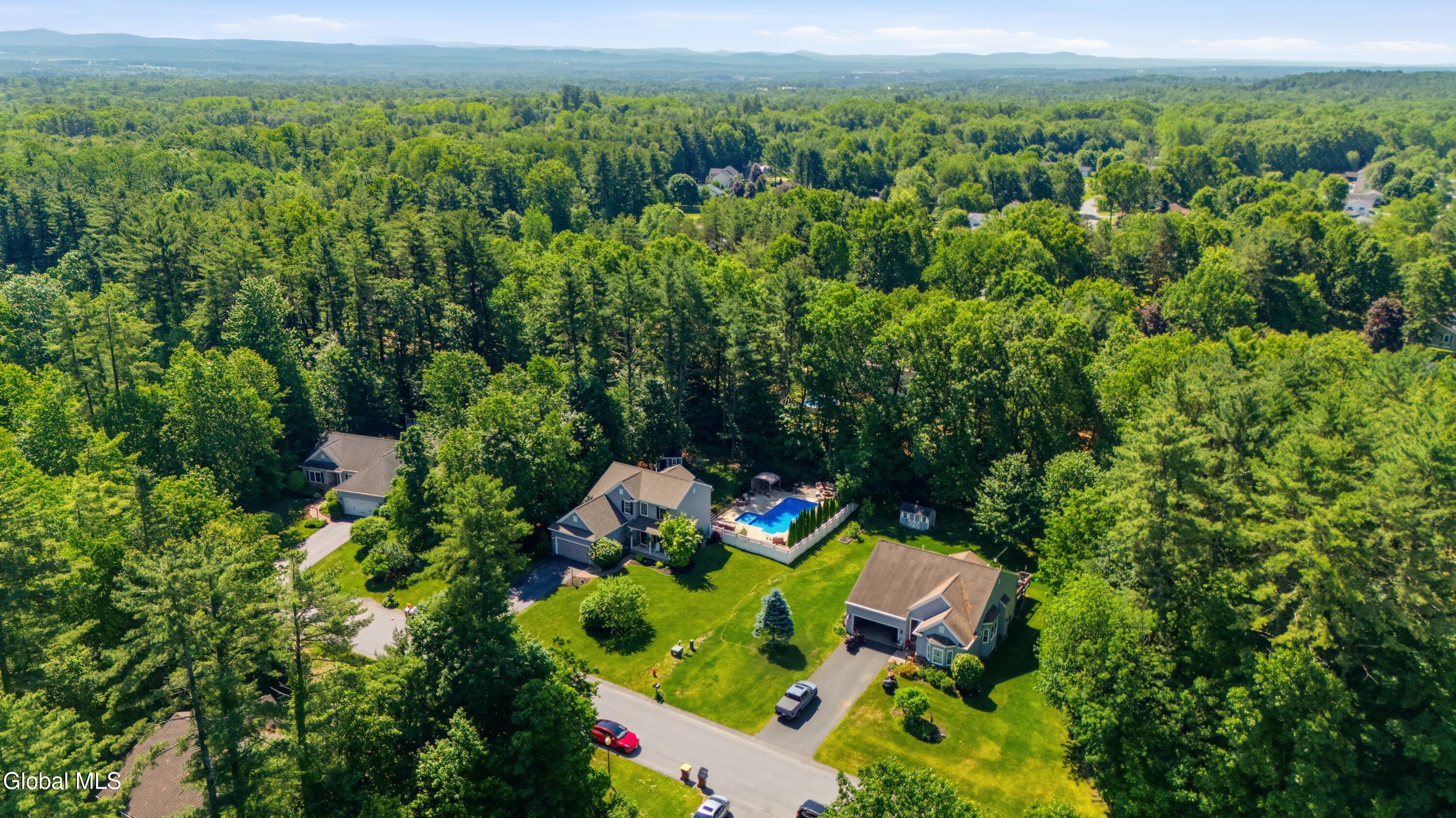 3 Royal Pines Drive
