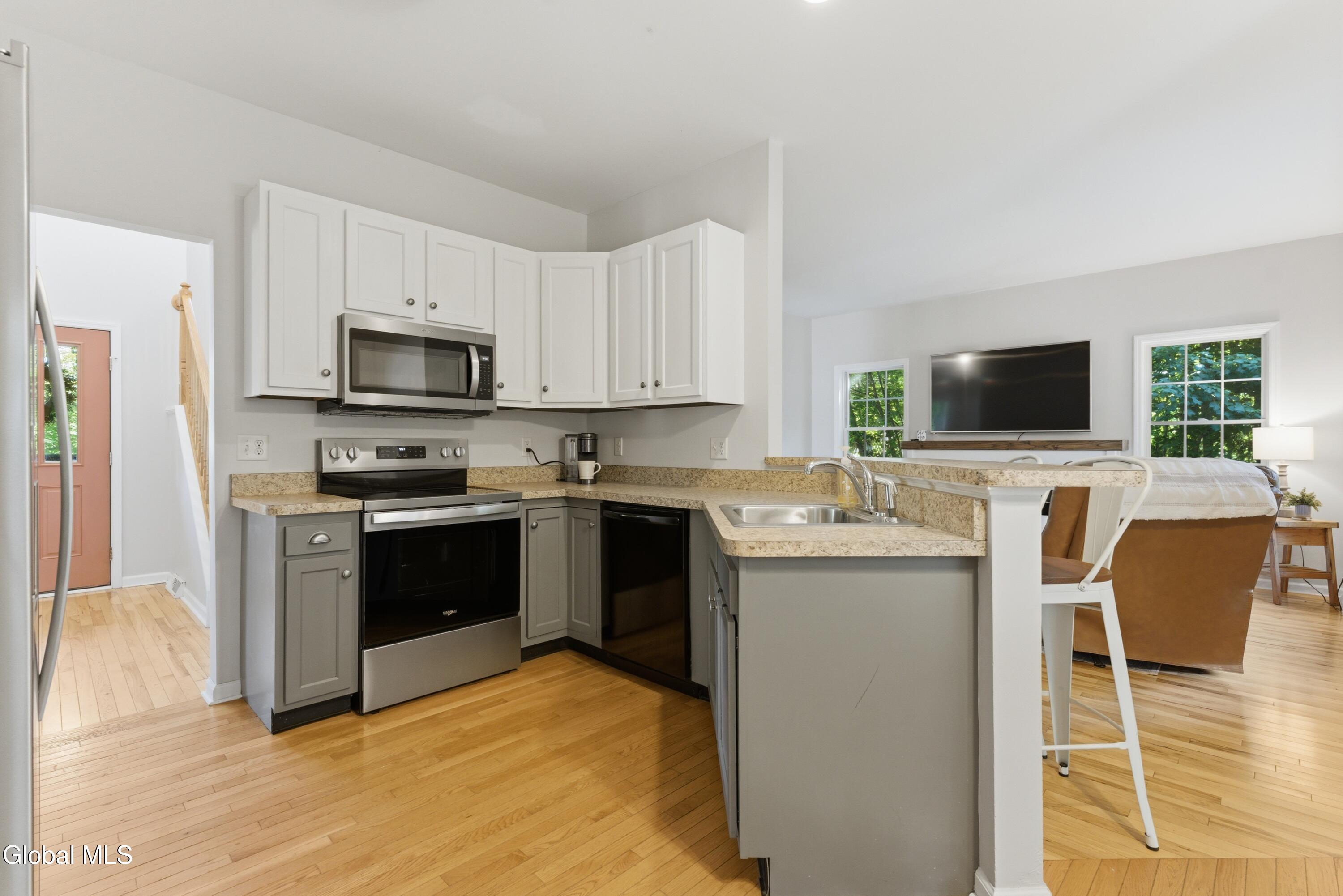 3 Royal Pines Drive