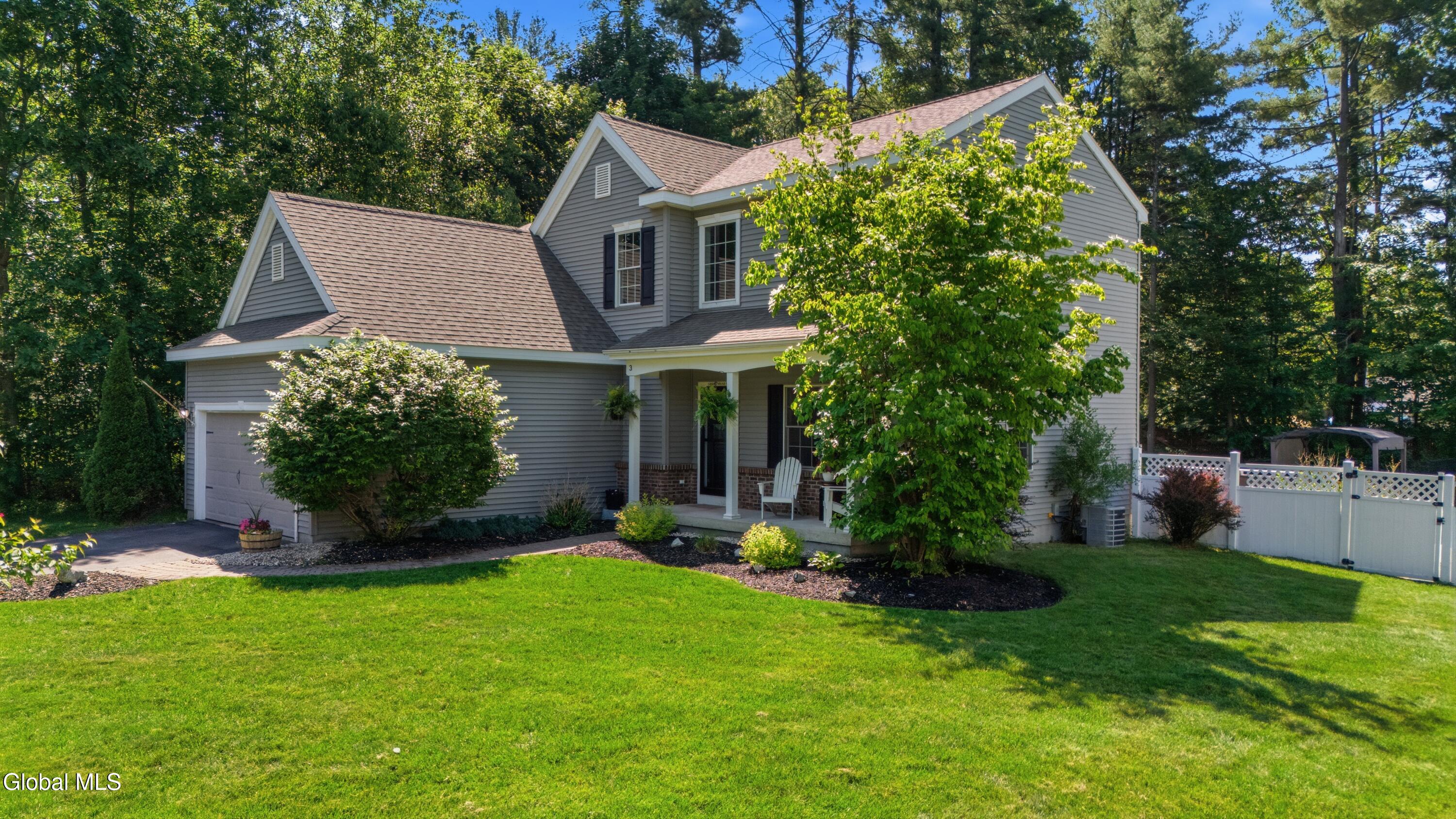 3 Royal Pines Drive
