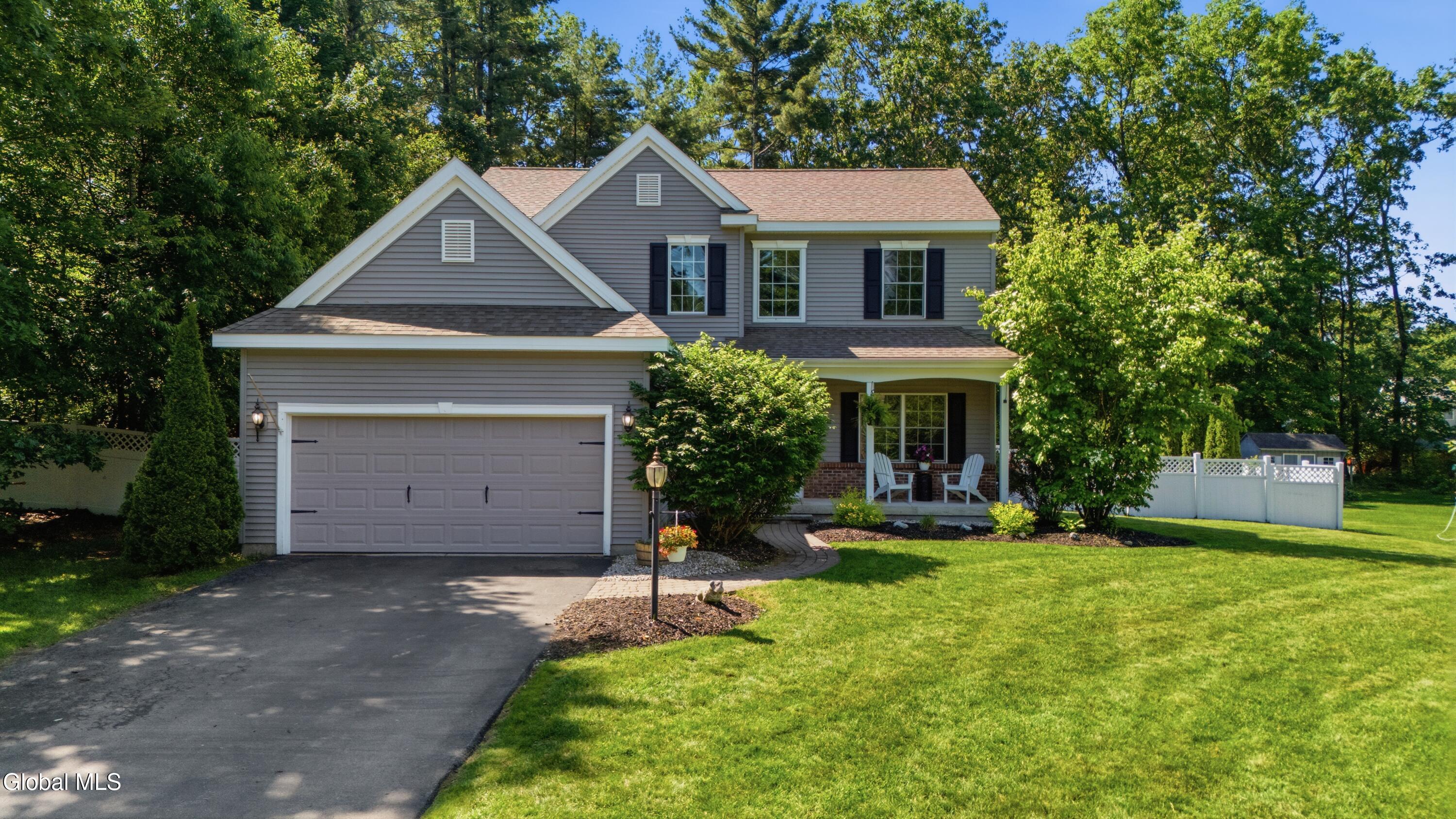 3 Royal Pines Drive