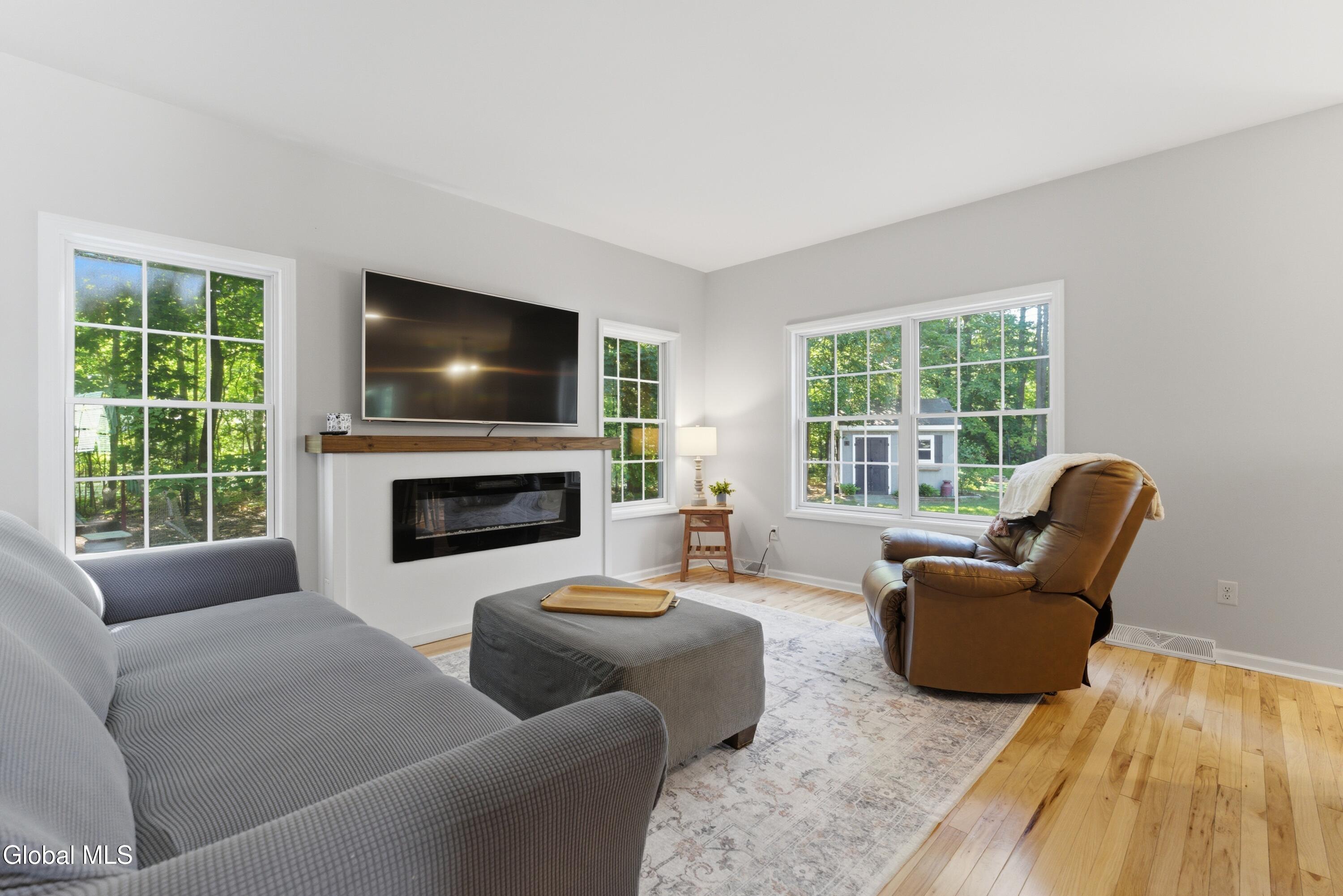 3 Royal Pines Drive