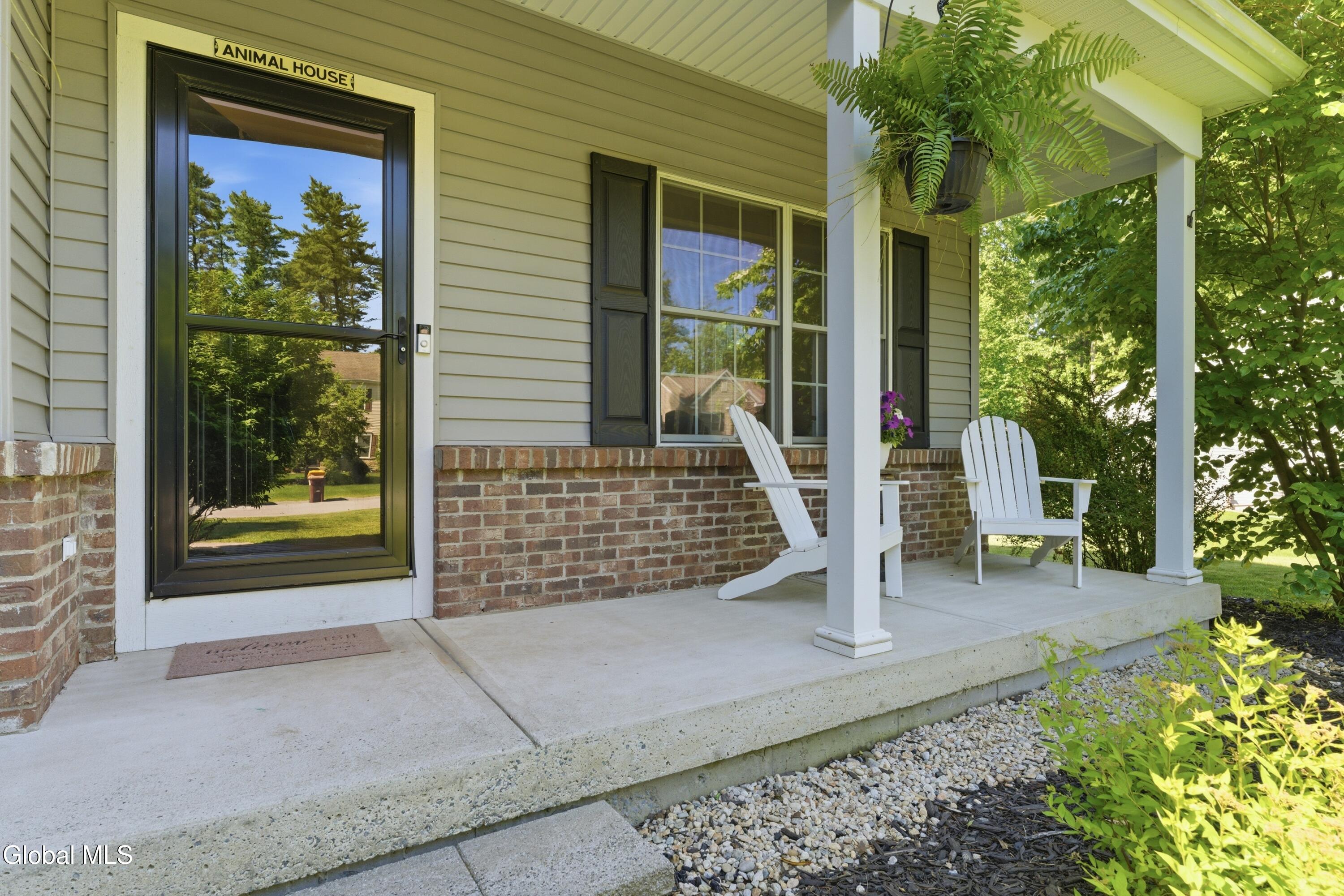 3 Royal Pines Drive