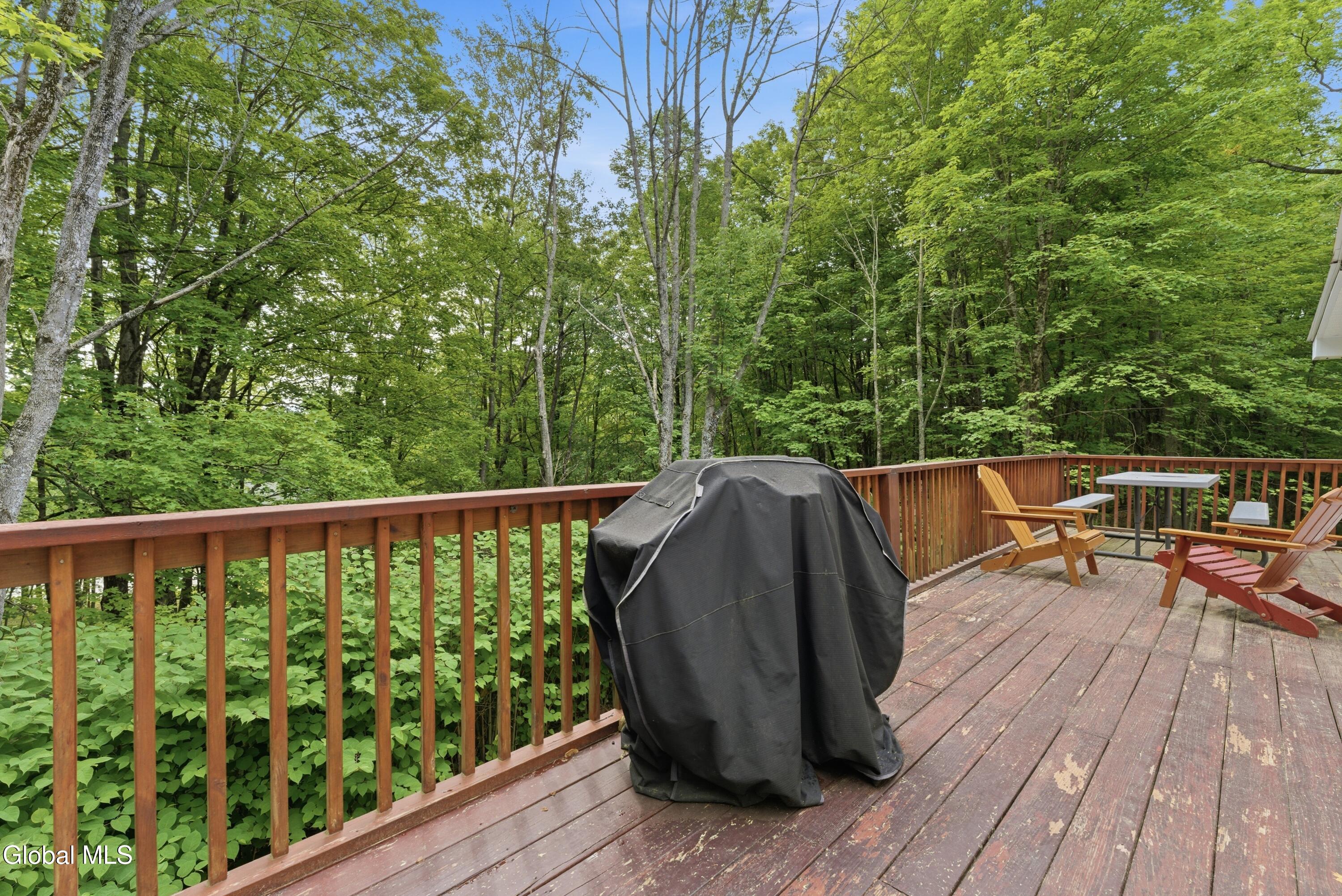 516 Coolidge Hill Road