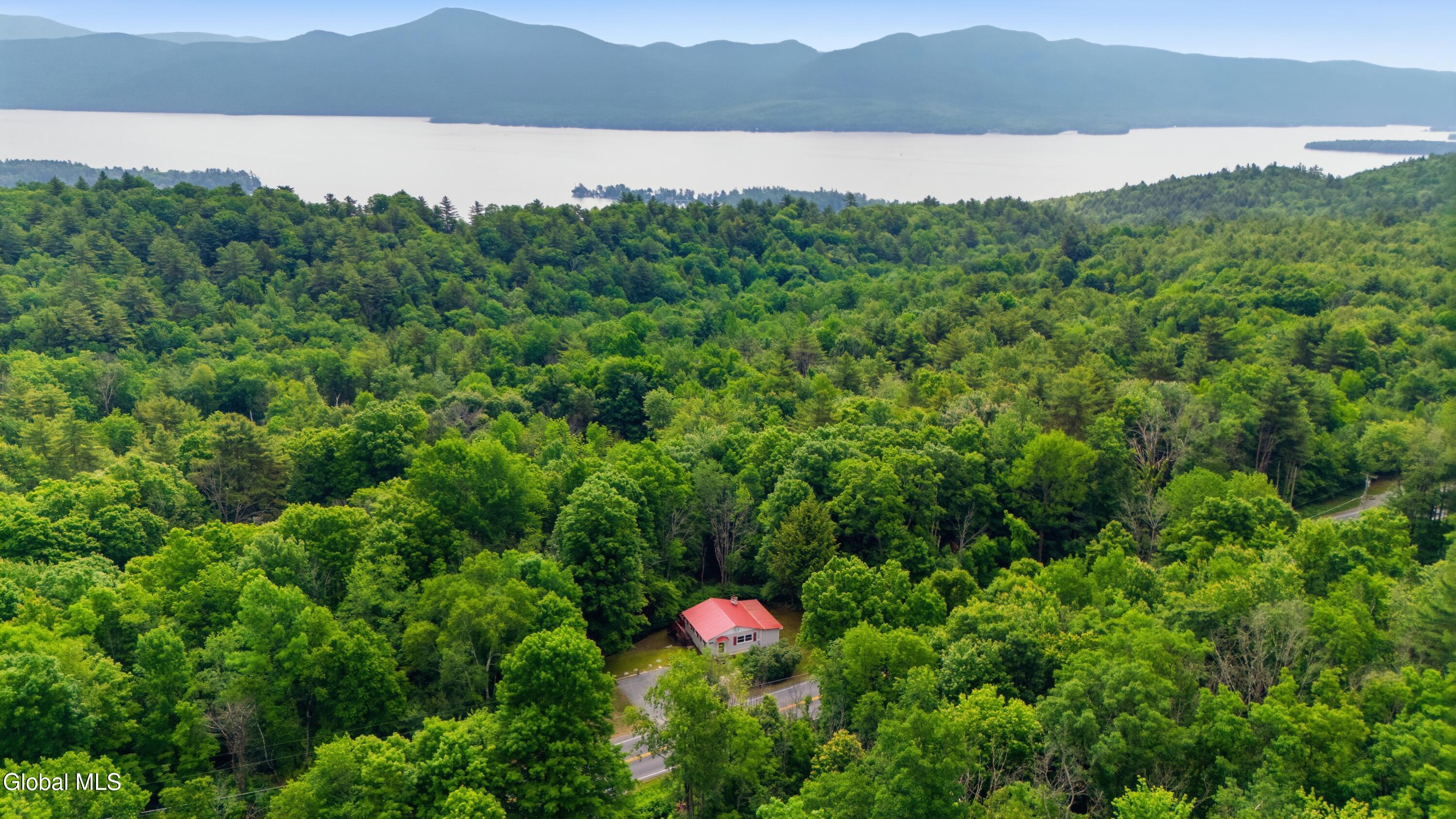 516 Coolidge Hill Road