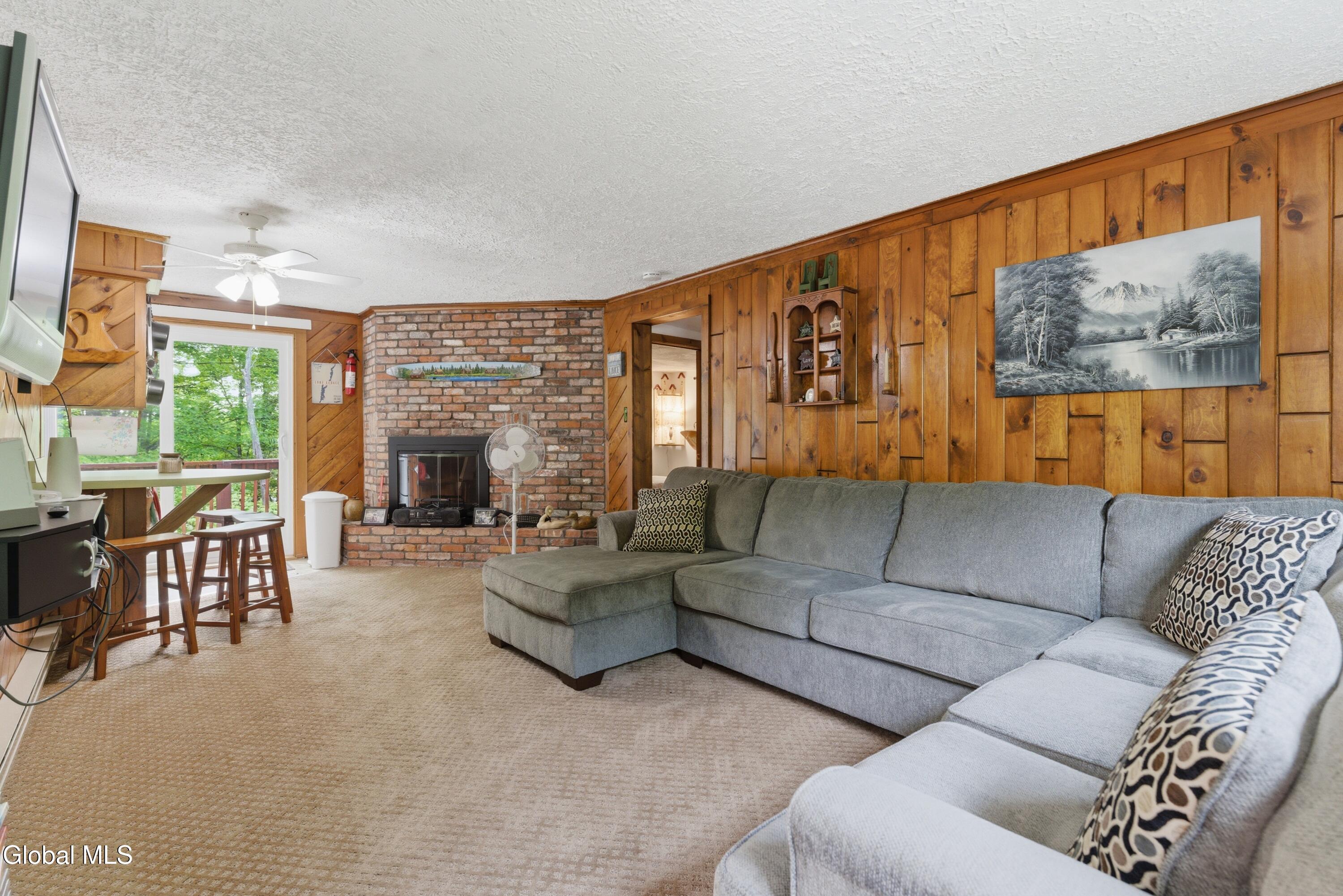 516 Coolidge Hill Road