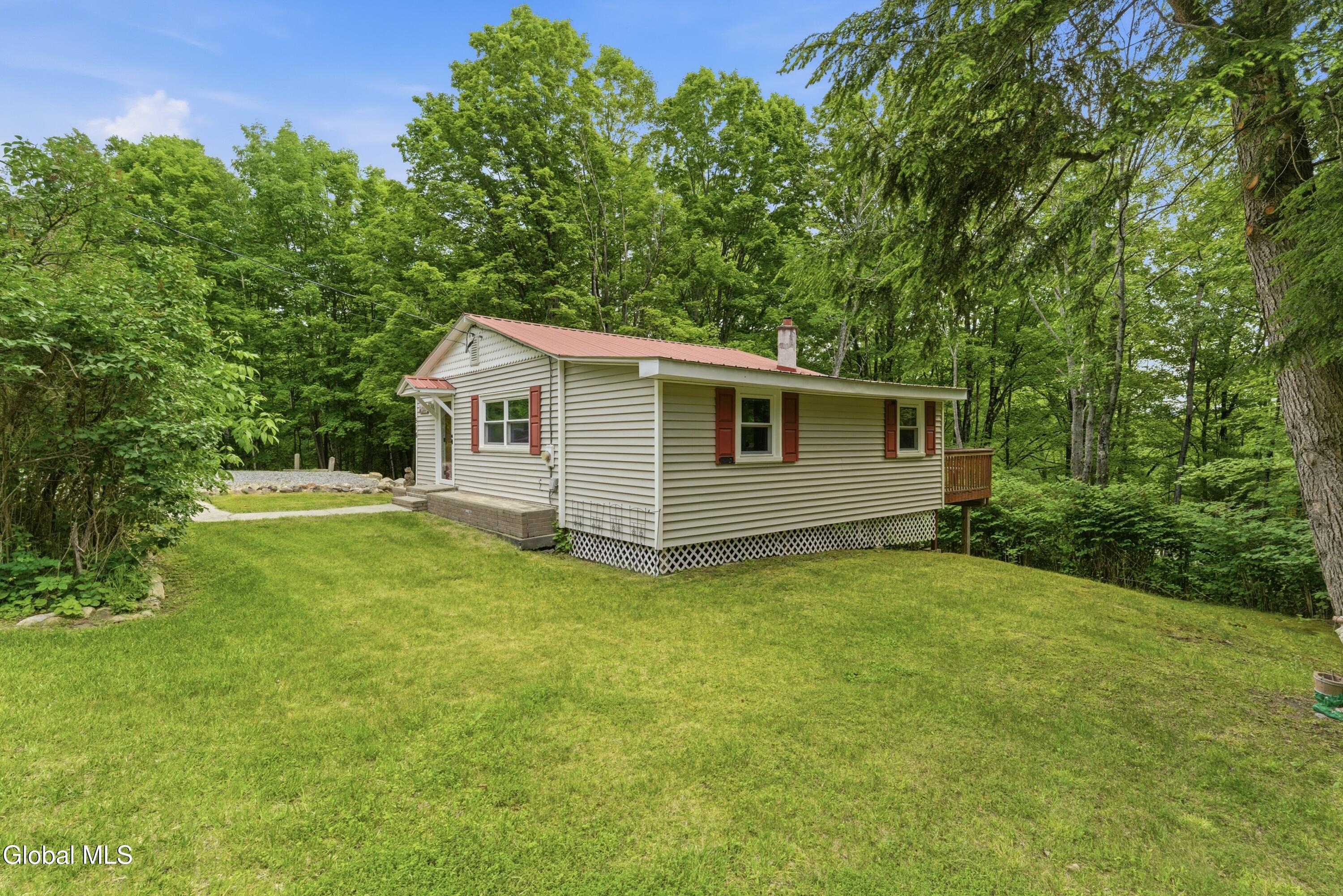 516 Coolidge Hill Road