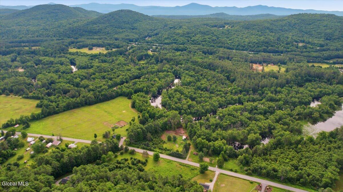 L 6.3 Schroon River Road